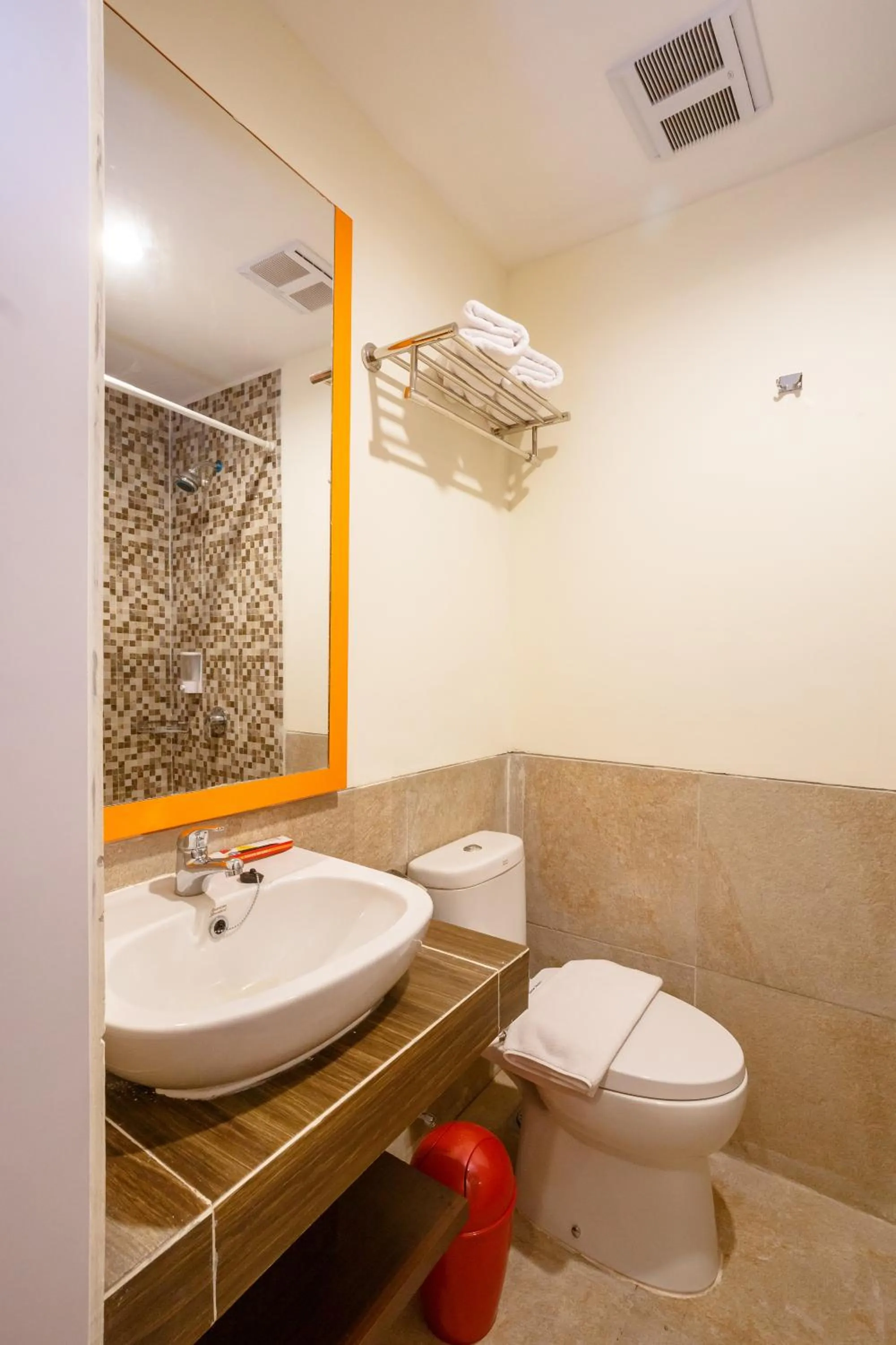 Toilet in Front One Inn Muntilan