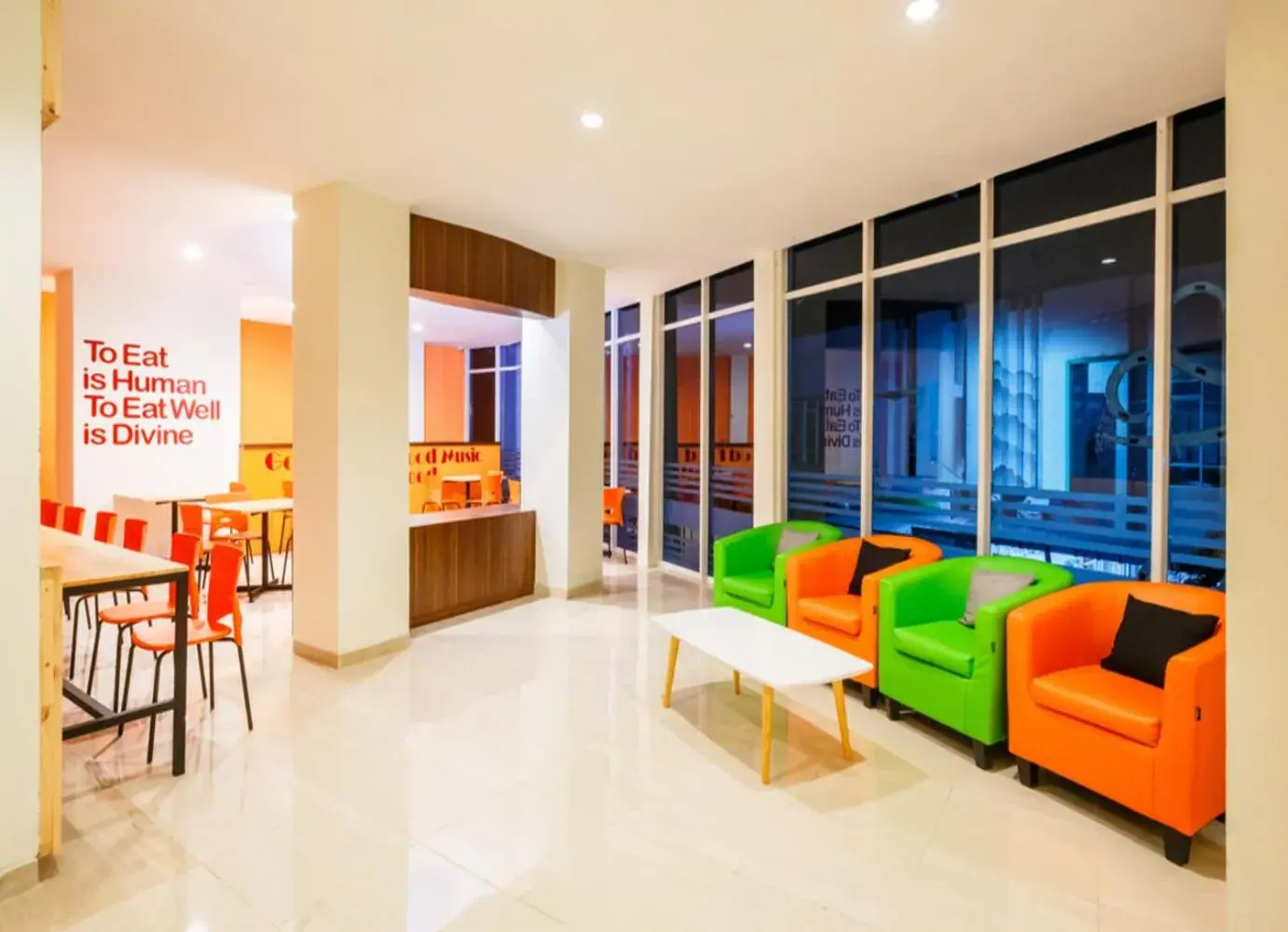 Restaurant/places to eat in Front One Inn Muntilan Restaurant/places to eat in Front One Inn Muntilan