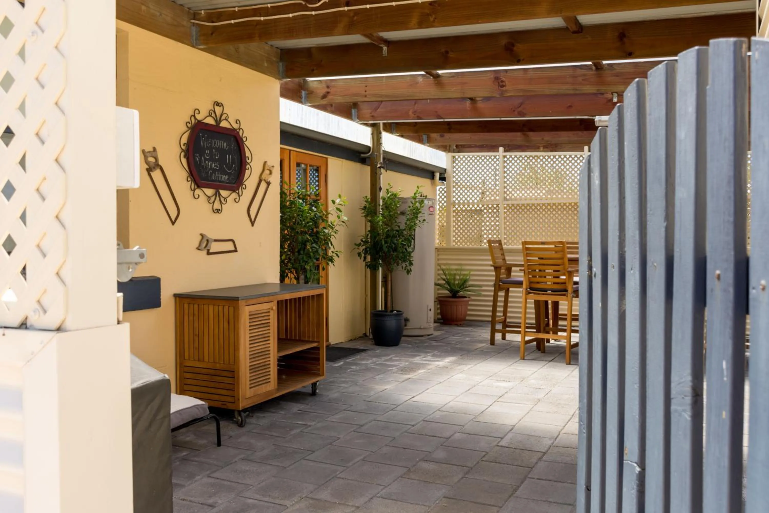 BBQ facilities in Agnes Cottage Bed & Breakfast
