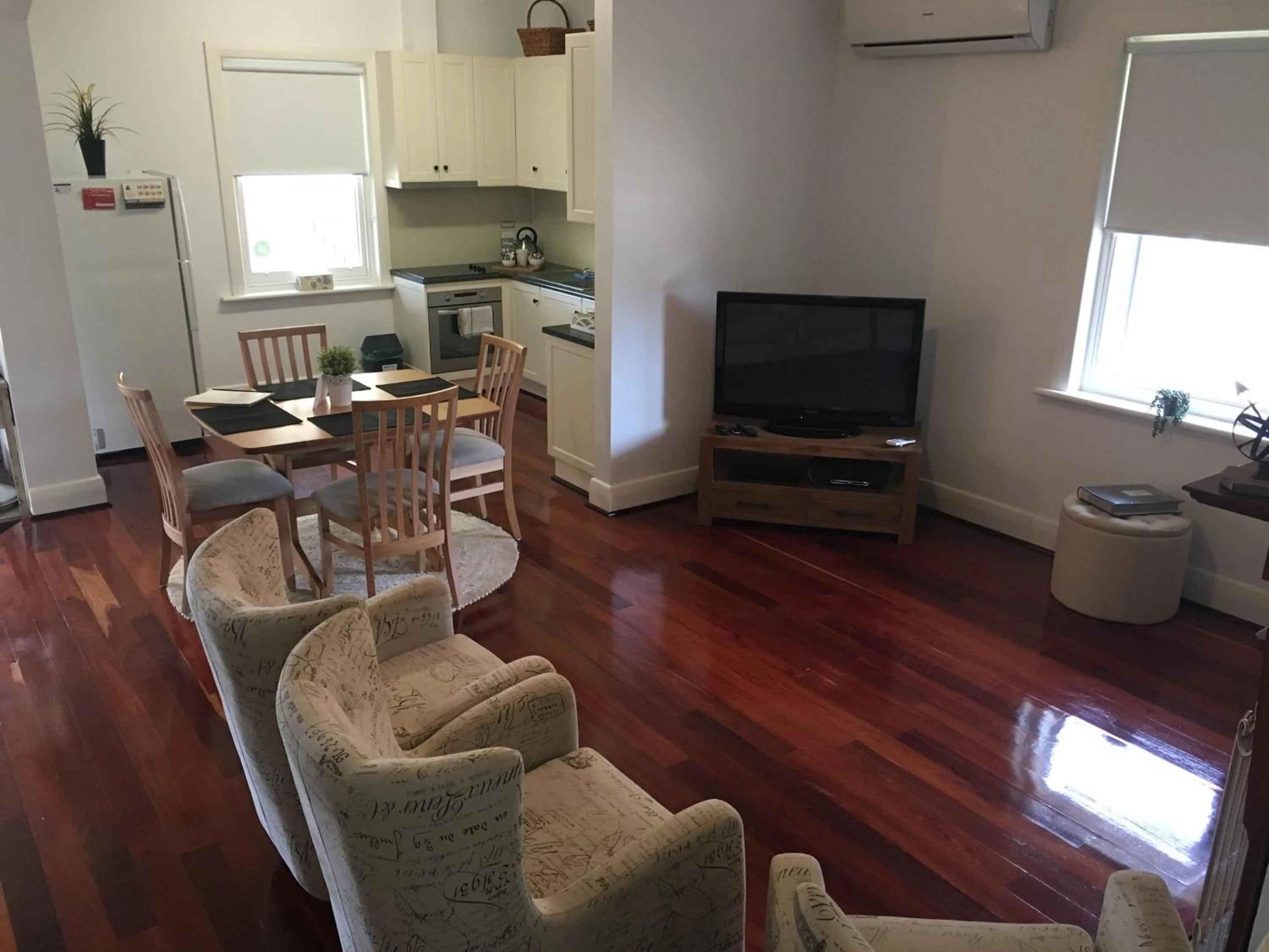 Living room in Agnes Cottage Bed & Breakfast