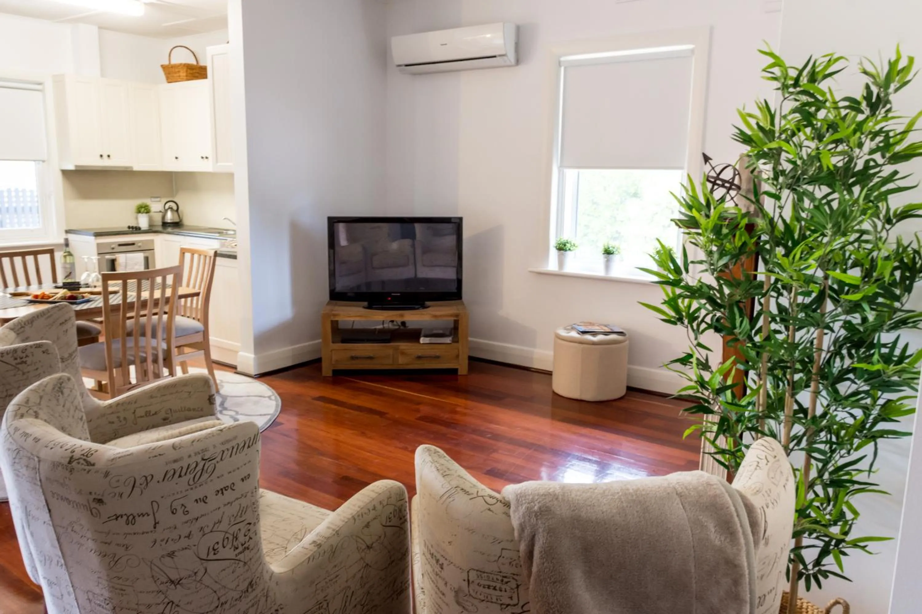 Living room in Agnes Cottage Bed & Breakfast