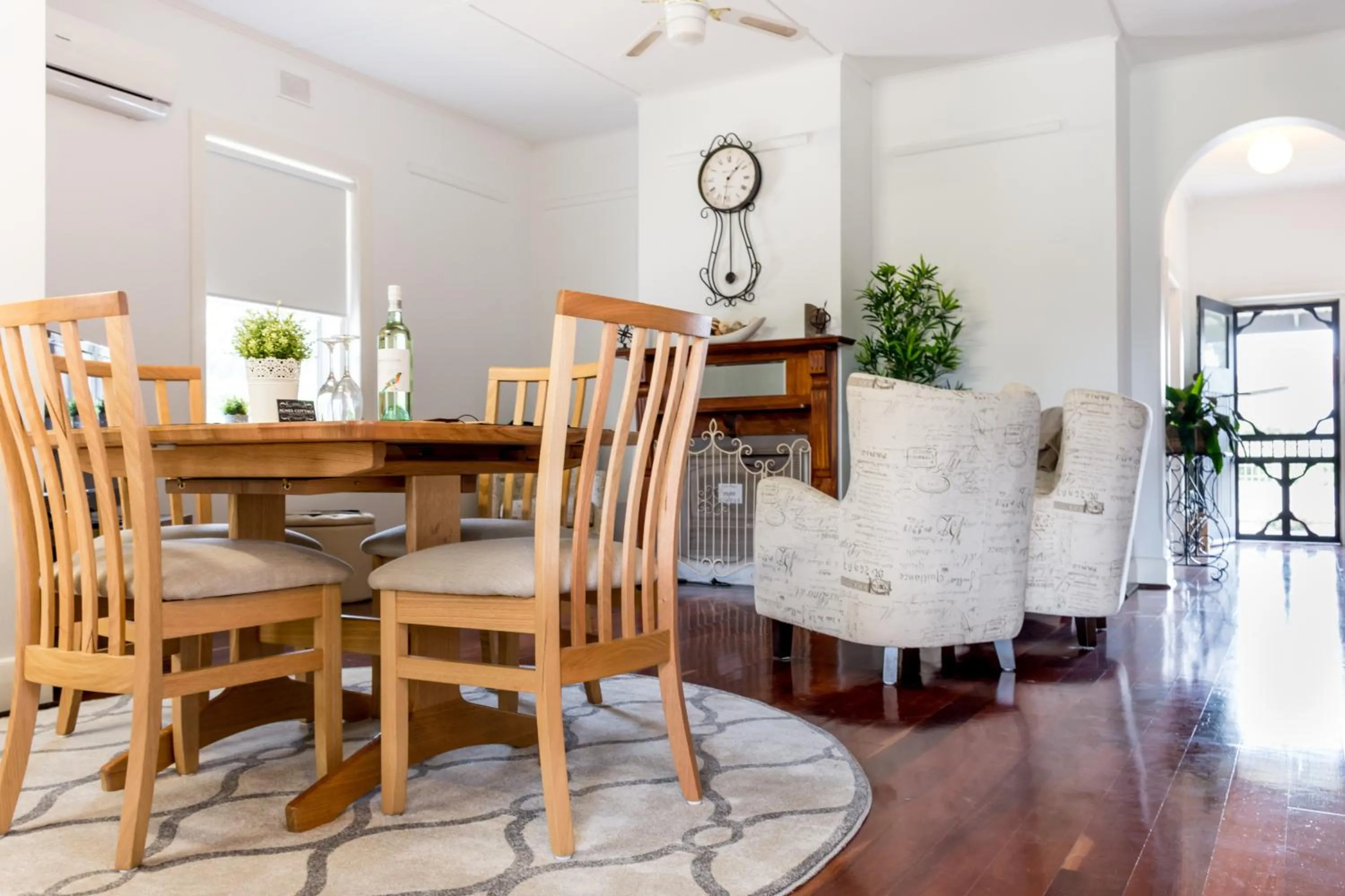 Living room in Agnes Cottage Bed & Breakfast