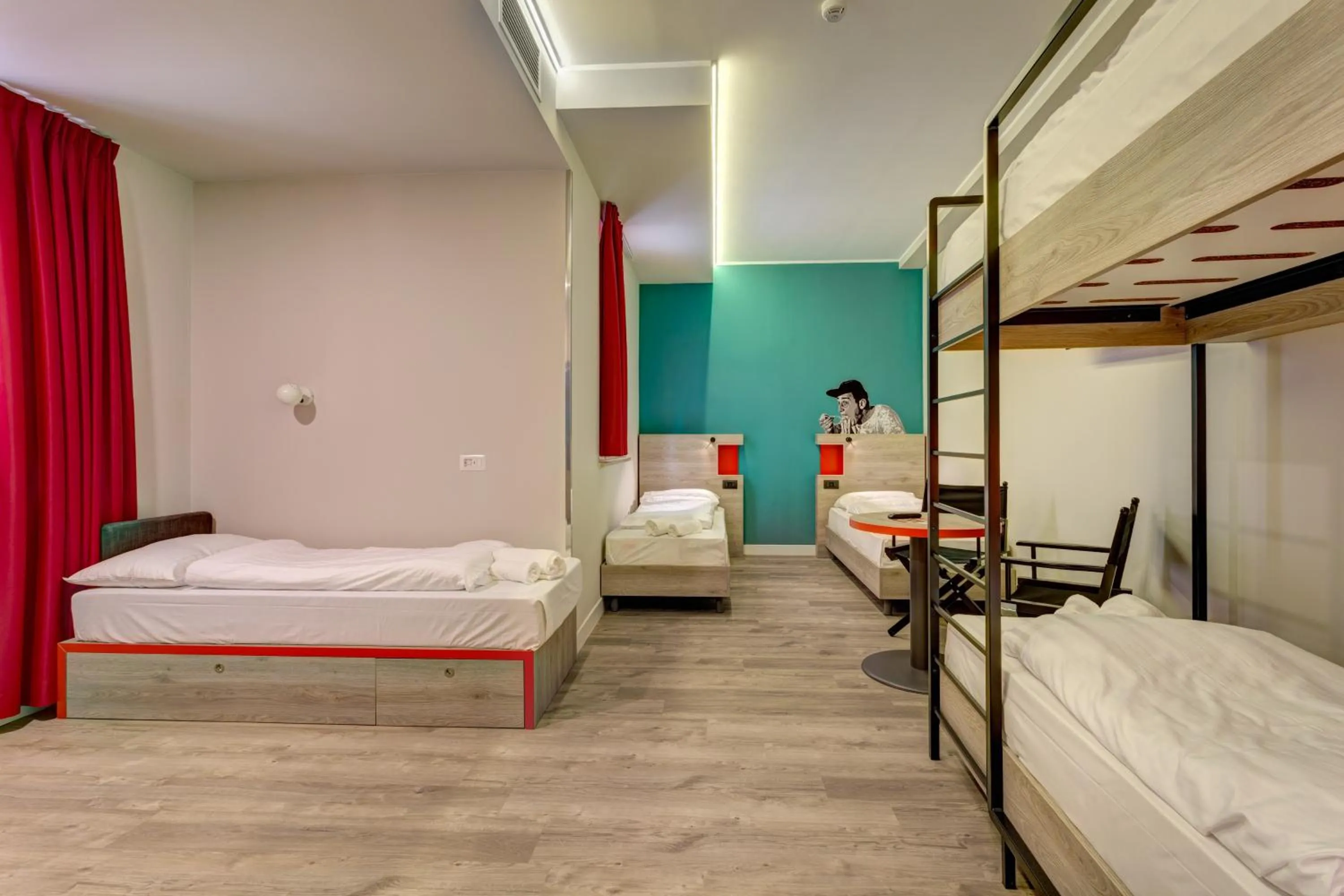 Photo of the whole room, Bed in MEININGER Roma Termini