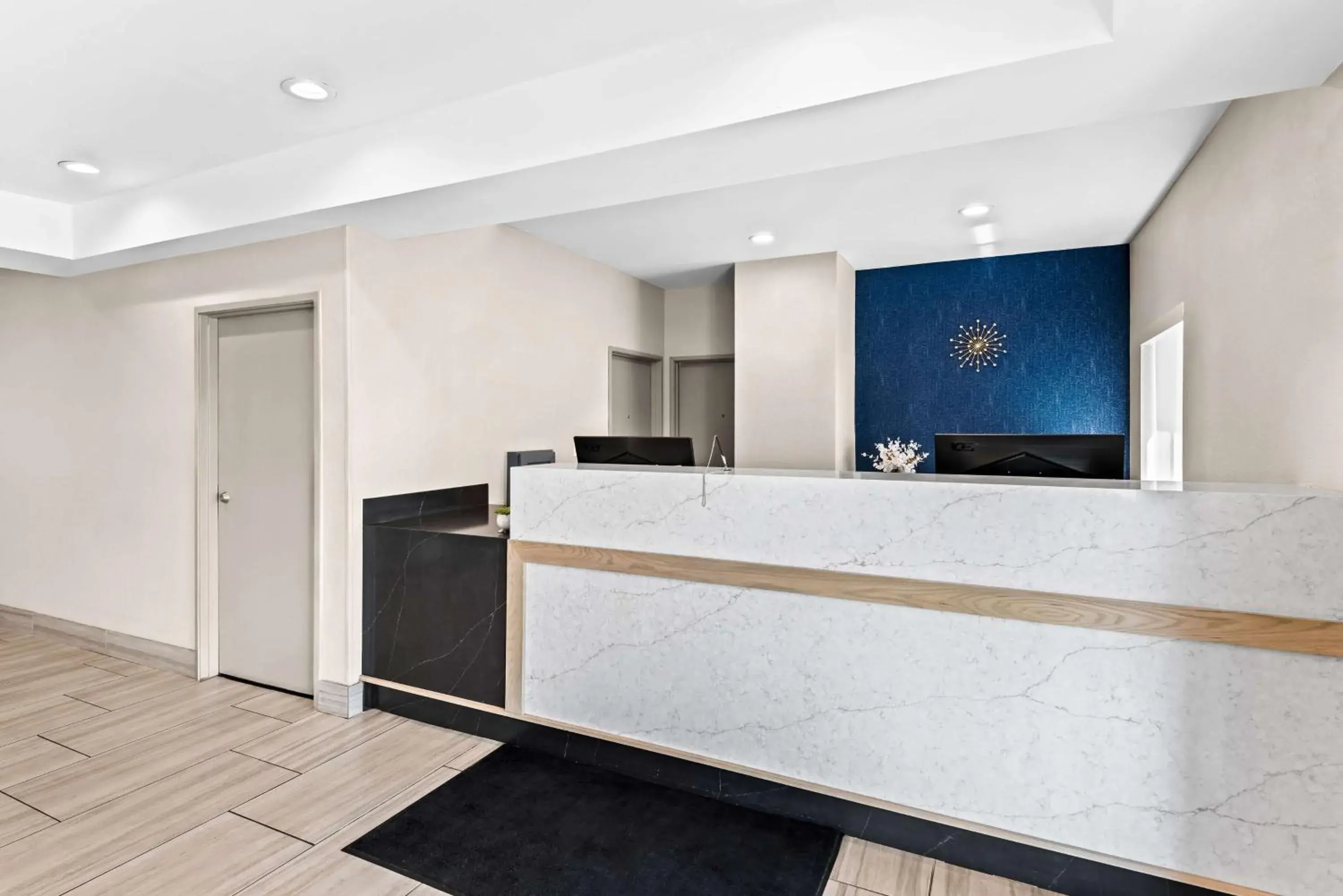 Lobby or reception in Best Western Ottumwa Inn & Suites Lobby or reception in Best Western Ottumwa Inn & Suites