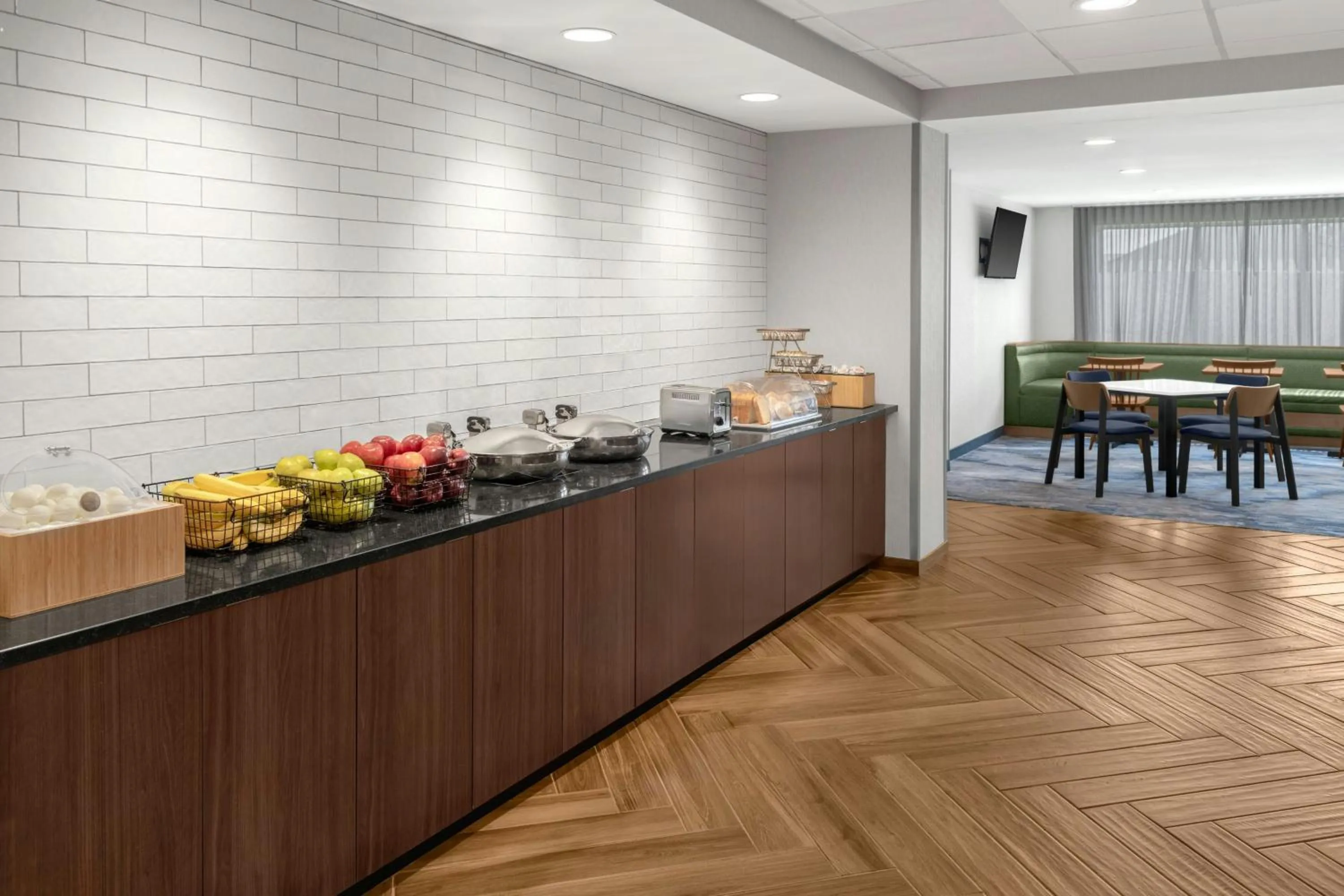 Breakfast in Fairfield Inn Owensboro