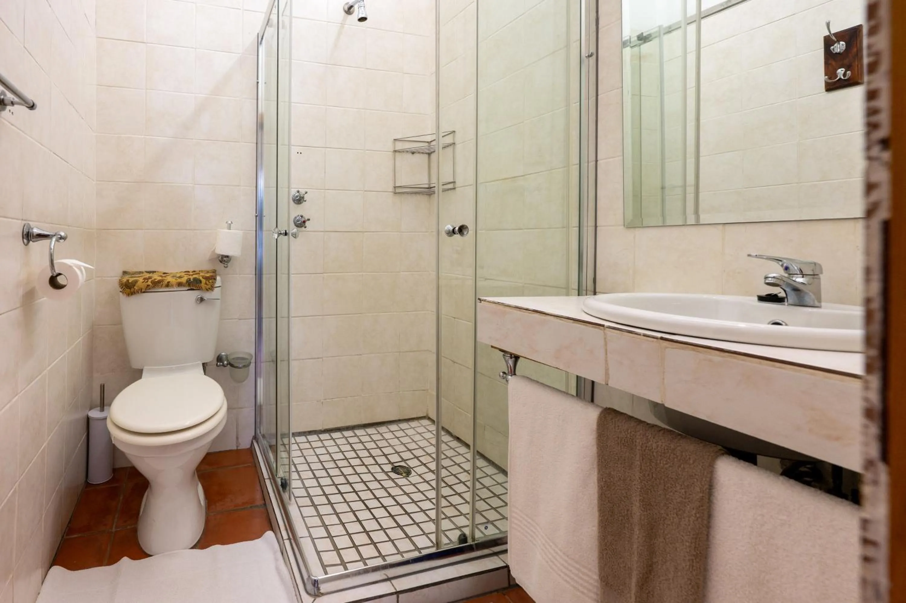 Shower in Toverberg Guest Houses