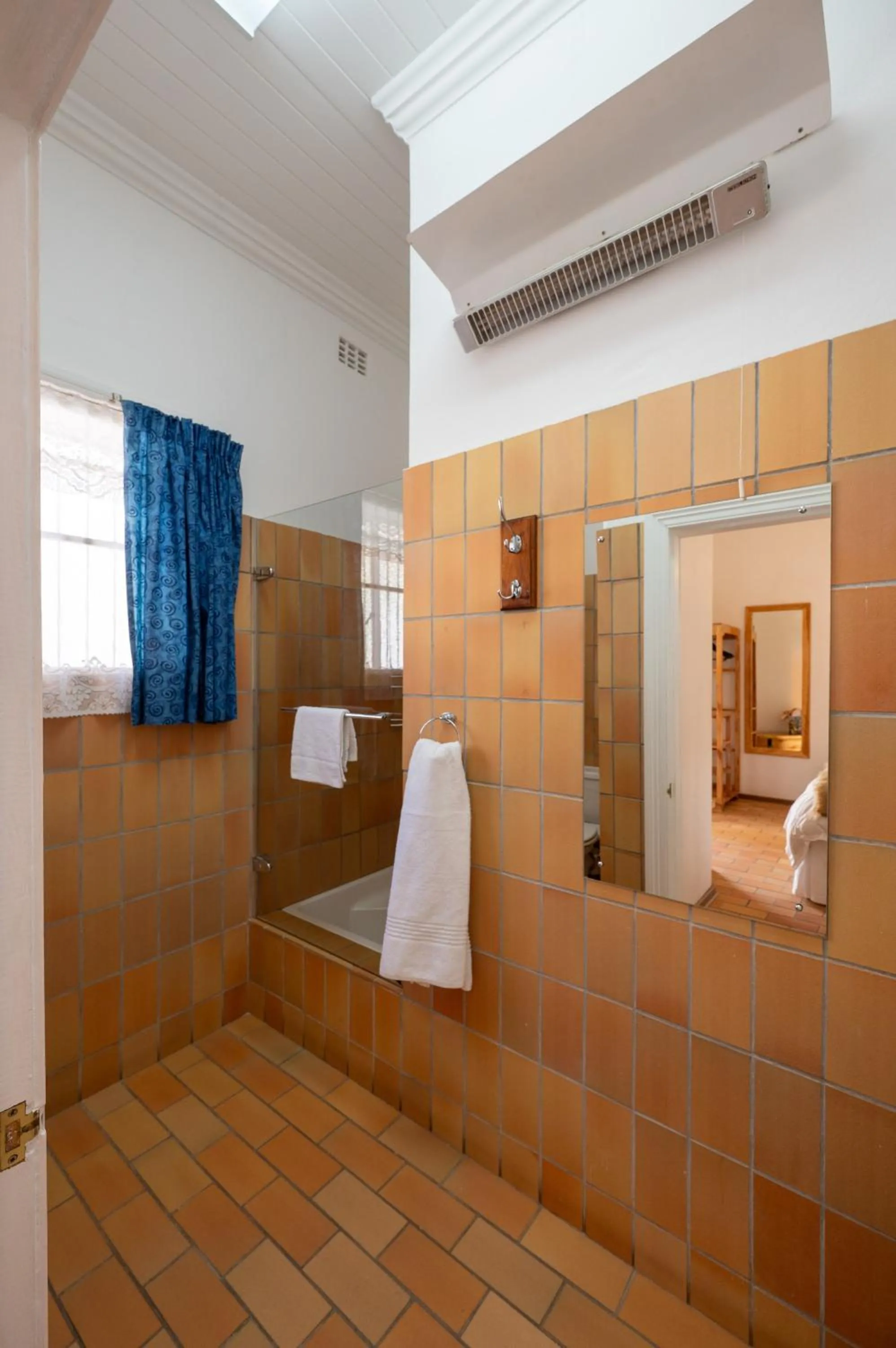 Shower in Toverberg Guest Houses
