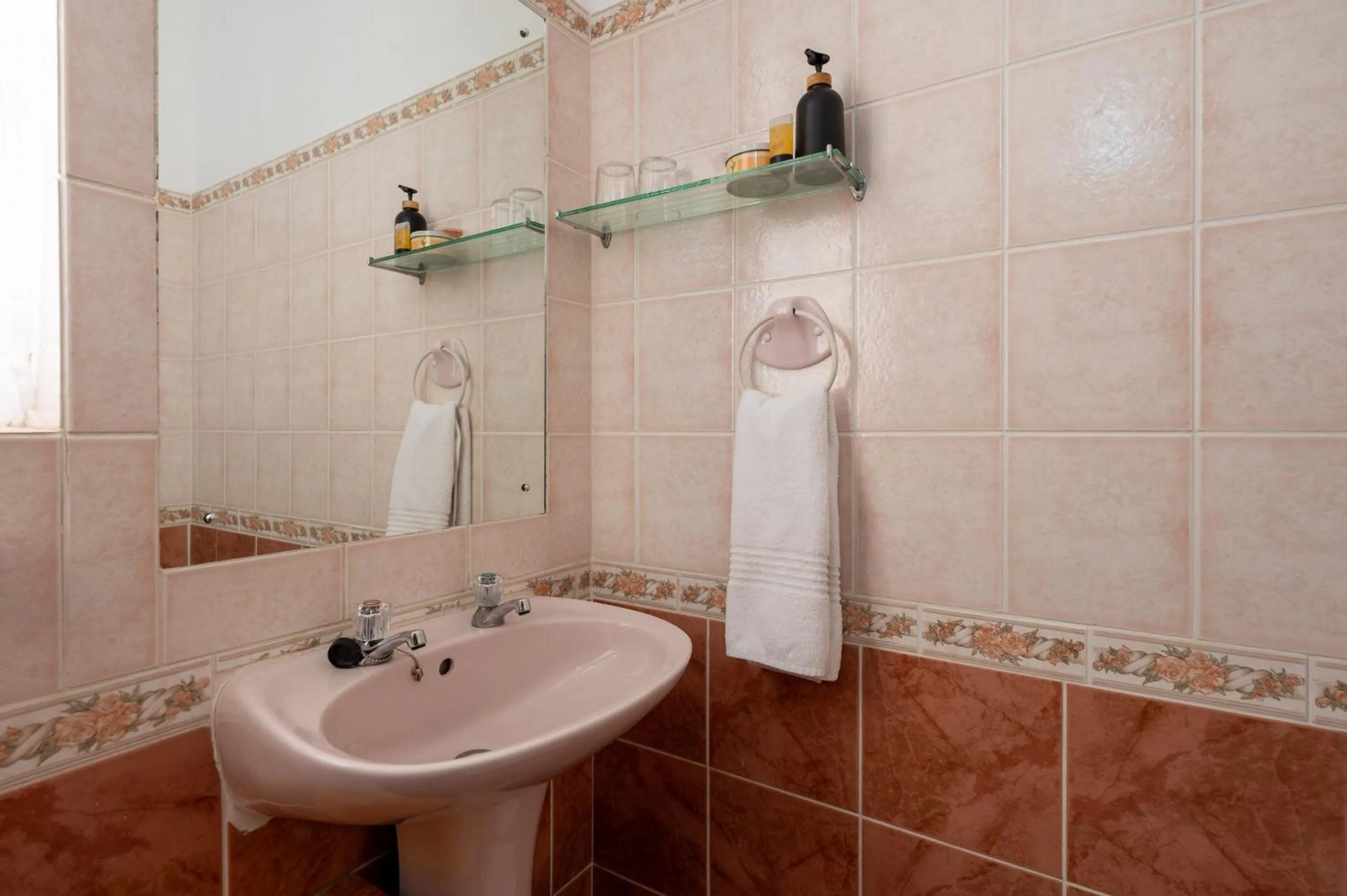 Bathroom in Toverberg Guest Houses