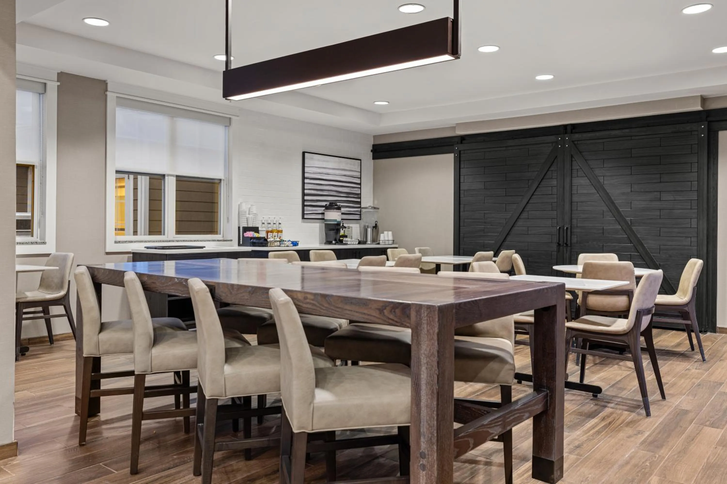 Restaurant/places to eat in Residence Inn Paducah