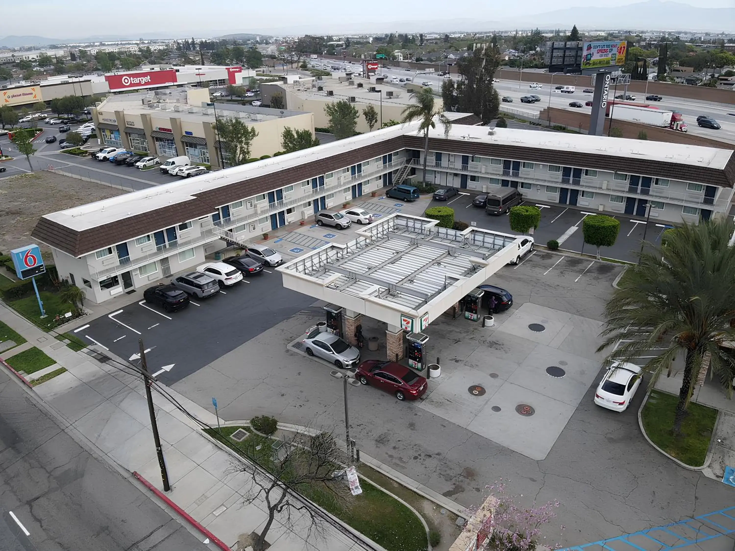 Property building in Motel 6 Ontario, CA - Airport Property building in Motel 6 Ontario, CA - Airport