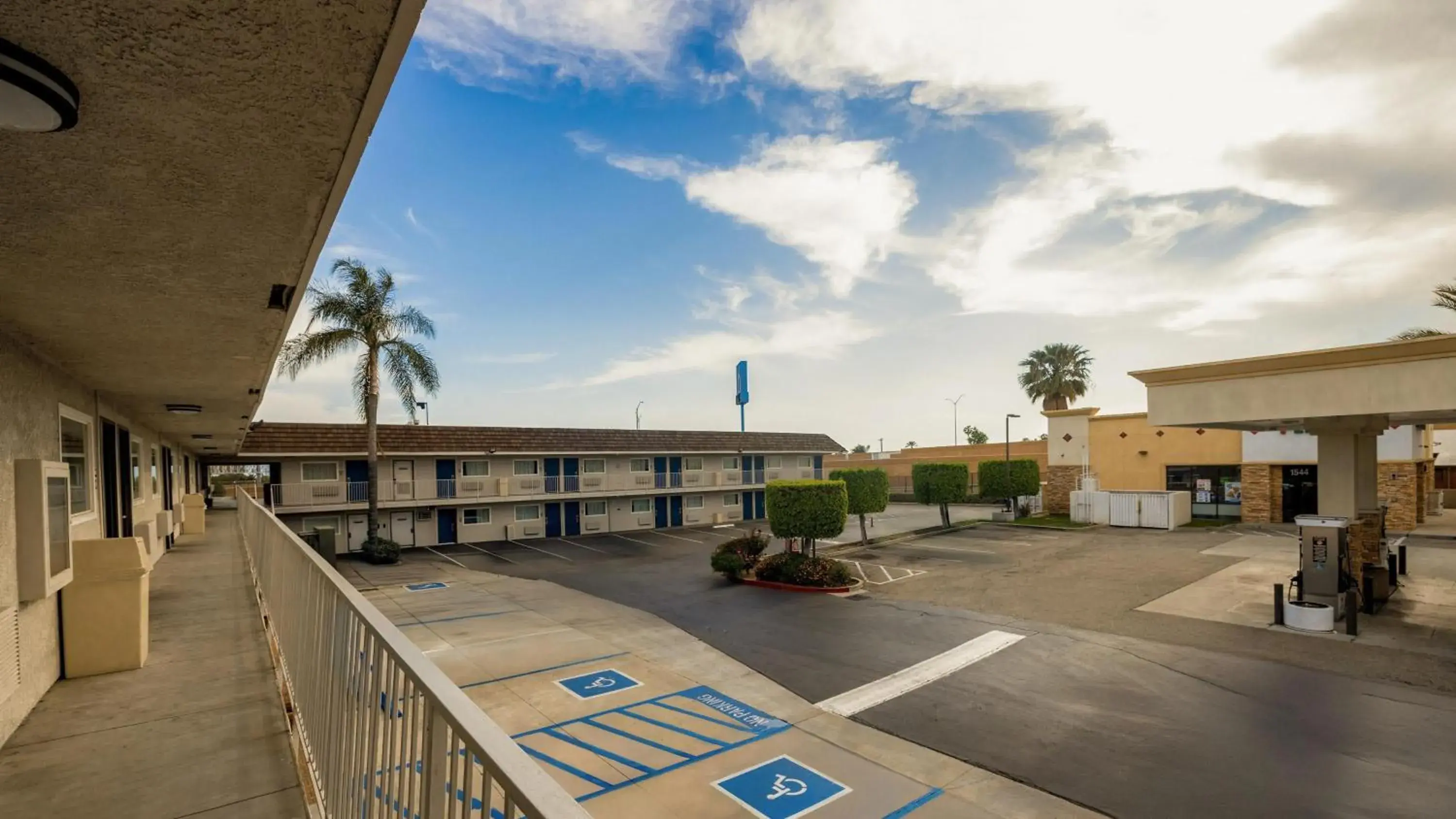 Property building in Motel 6 Ontario, CA - Airport Property building in Motel 6 Ontario, CA - Airport