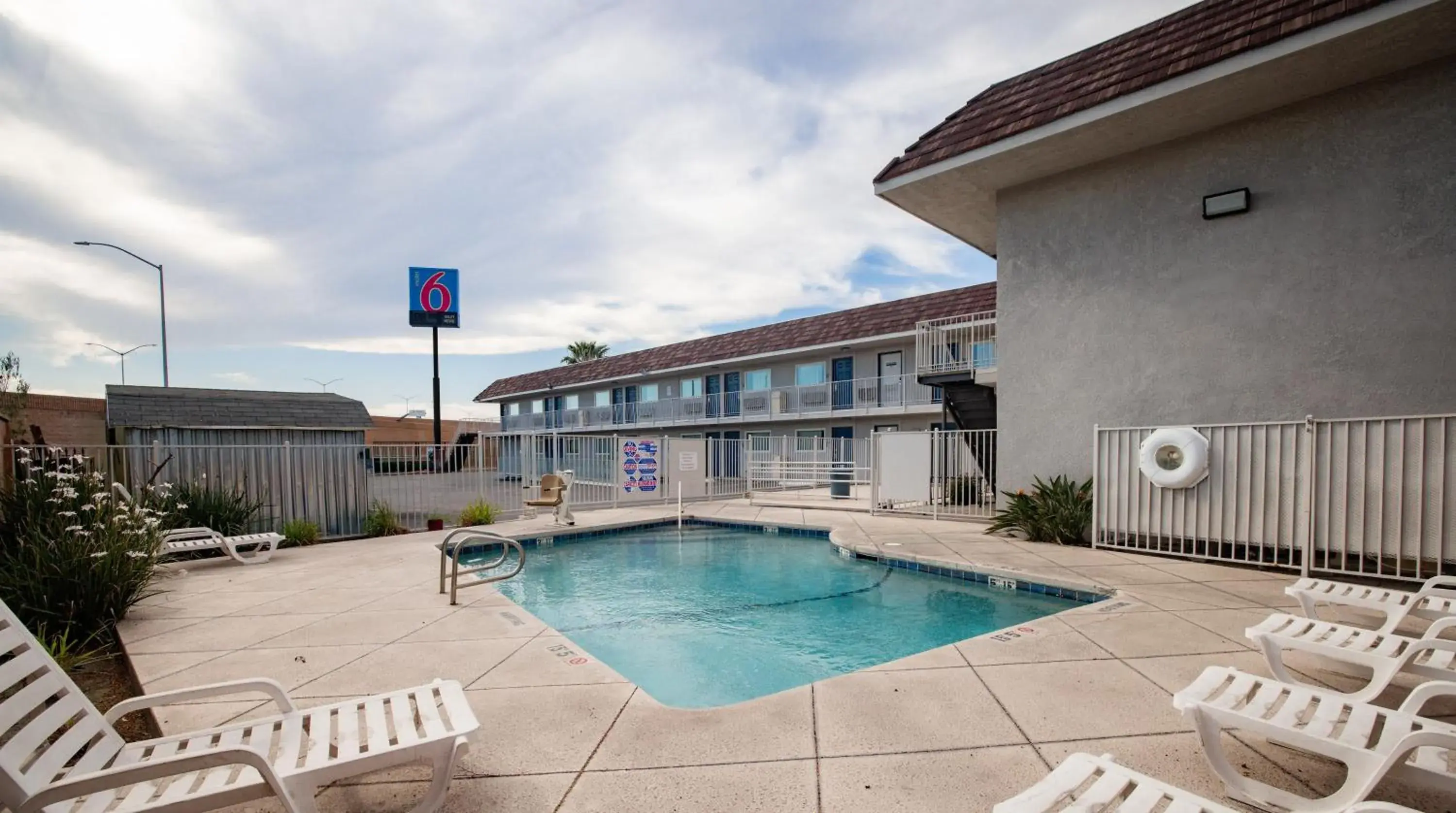 Pool view in Motel 6 Ontario, CA - Airport Pool view in Motel 6 Ontario, CA - Airport