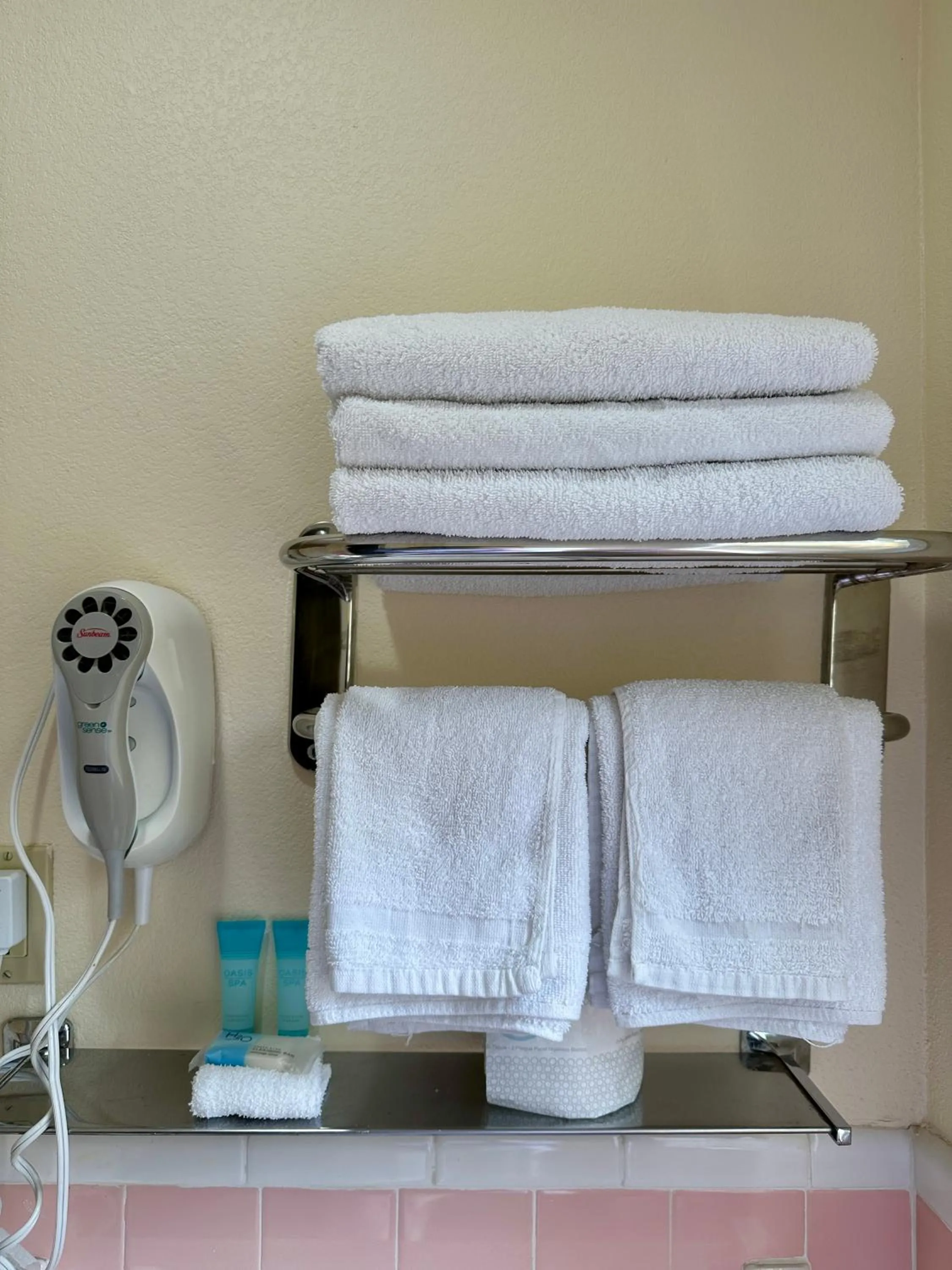 towels in Sea Girt Lodge