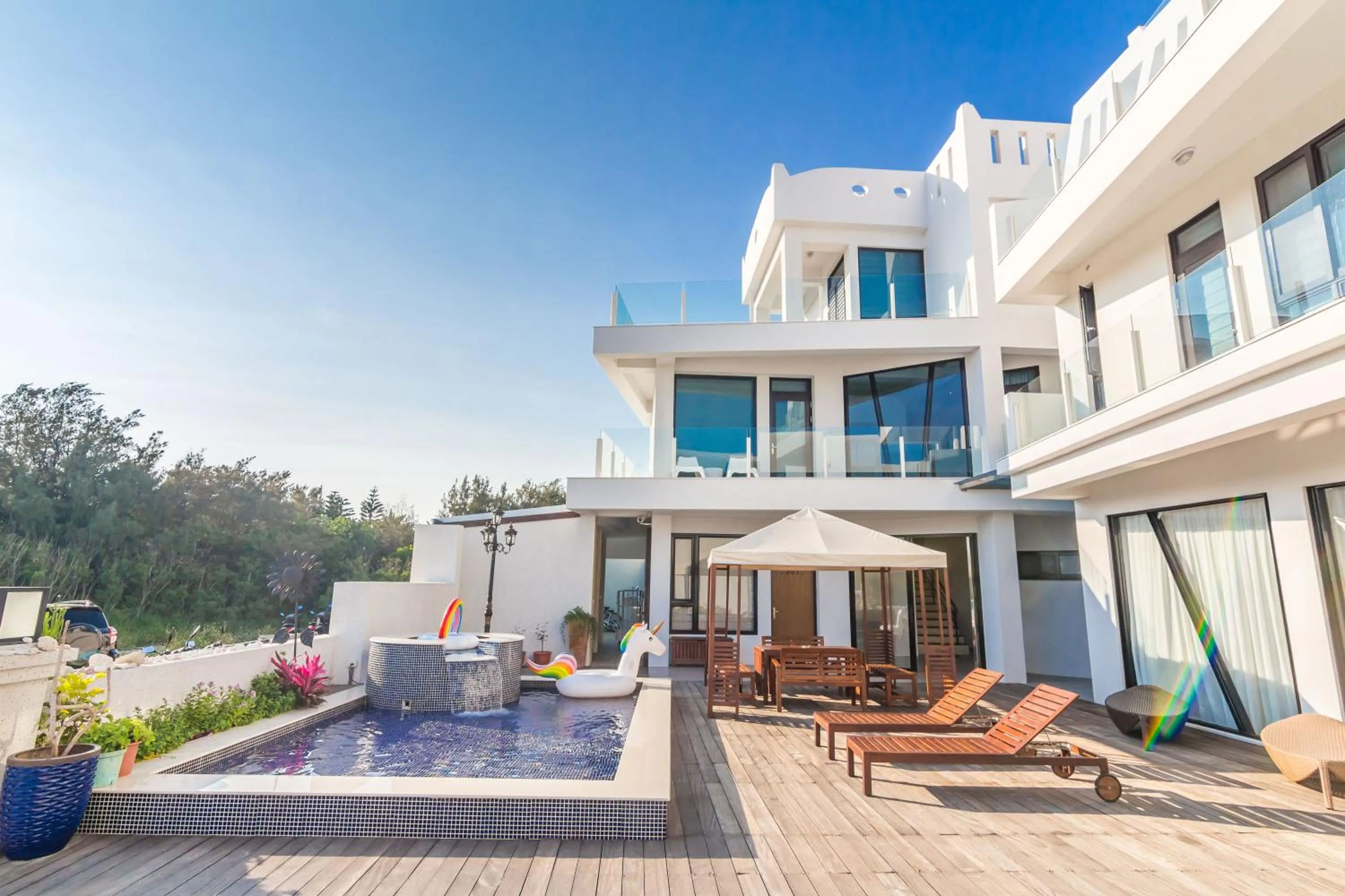 Decorative detail in Sunshine Palm B&B