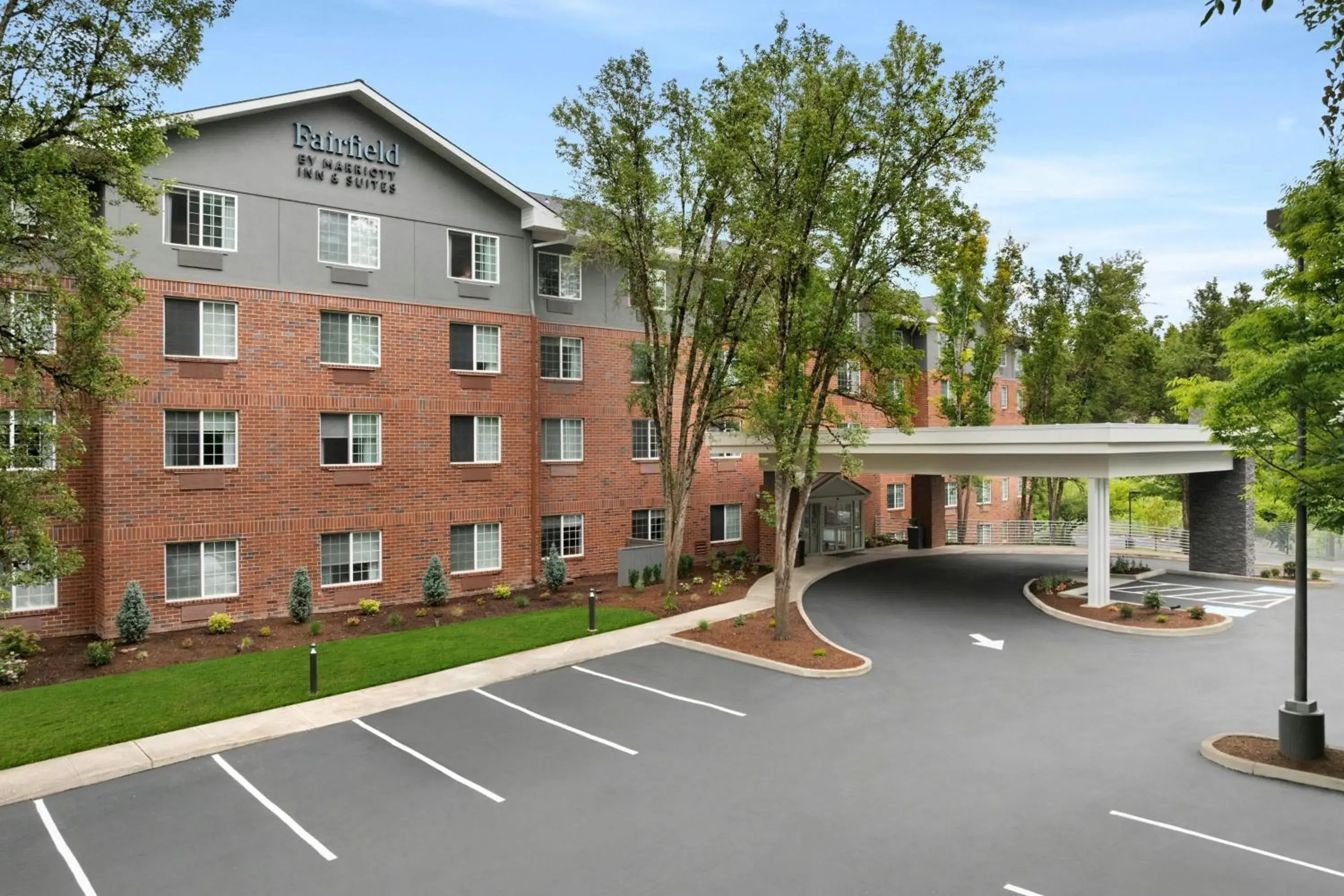 Property building in Fairfield Inn & Suites Portland South/Lake Oswego Property building in Fairfield Inn & Suites Portland South/Lake Oswego
