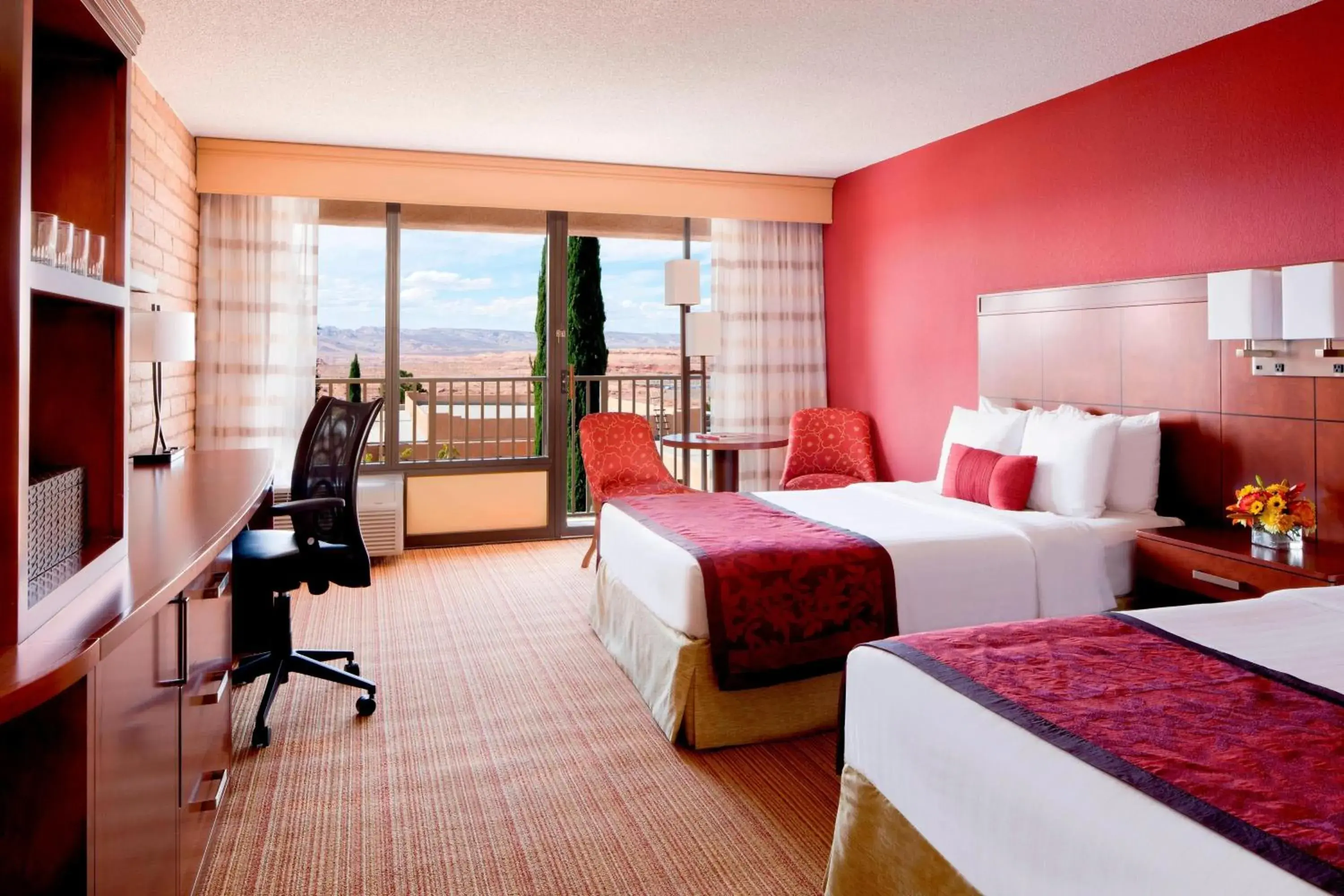 Queen Room with Two Queen Beds - Non-Smoking in Courtyard Page at Lake Powell Queen Room with Two Queen Beds - Non-Smoking in Courtyard Page at Lake Powell