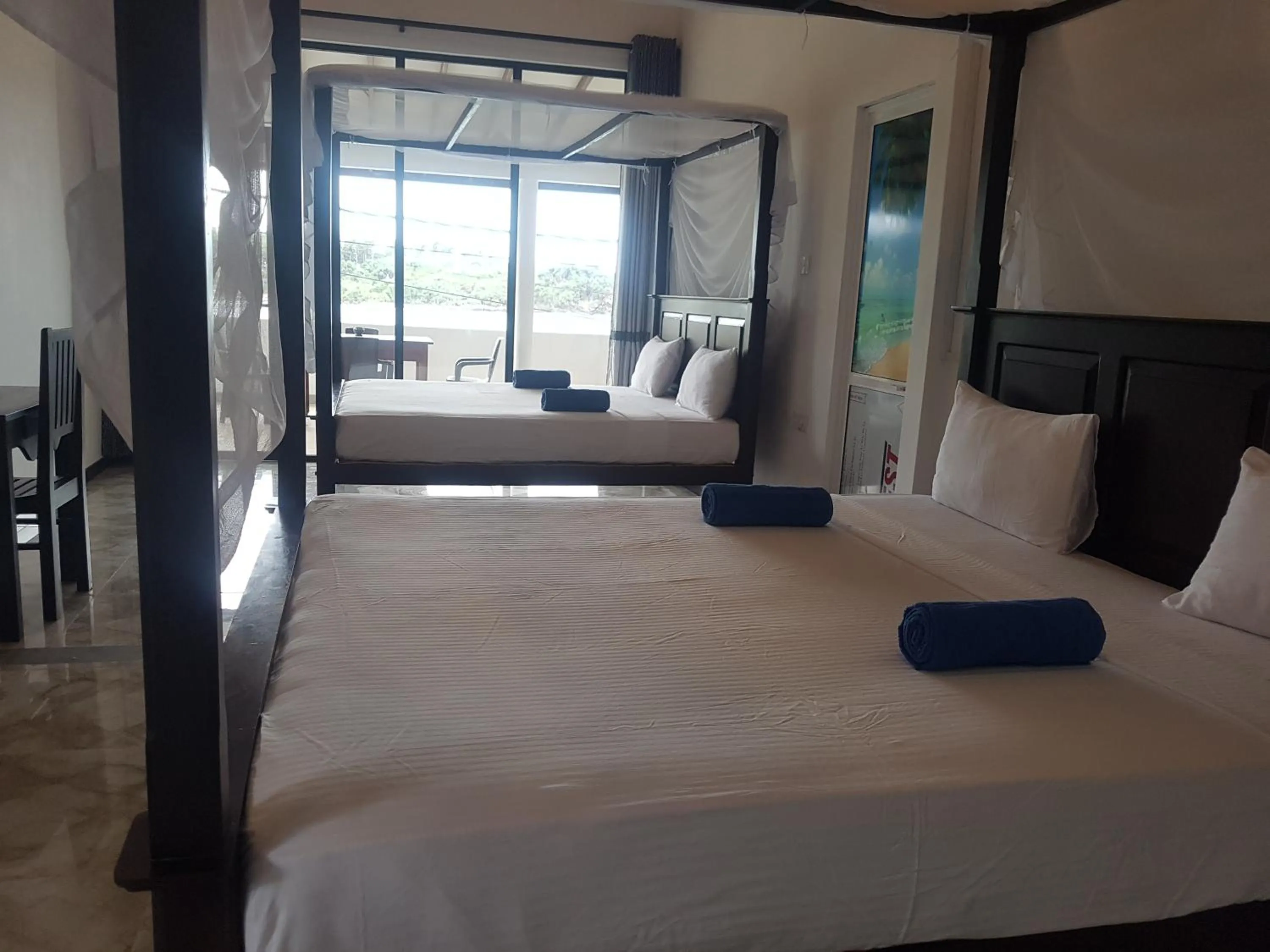 Photo of the whole room, Bed in Sea Port Hiriketiya