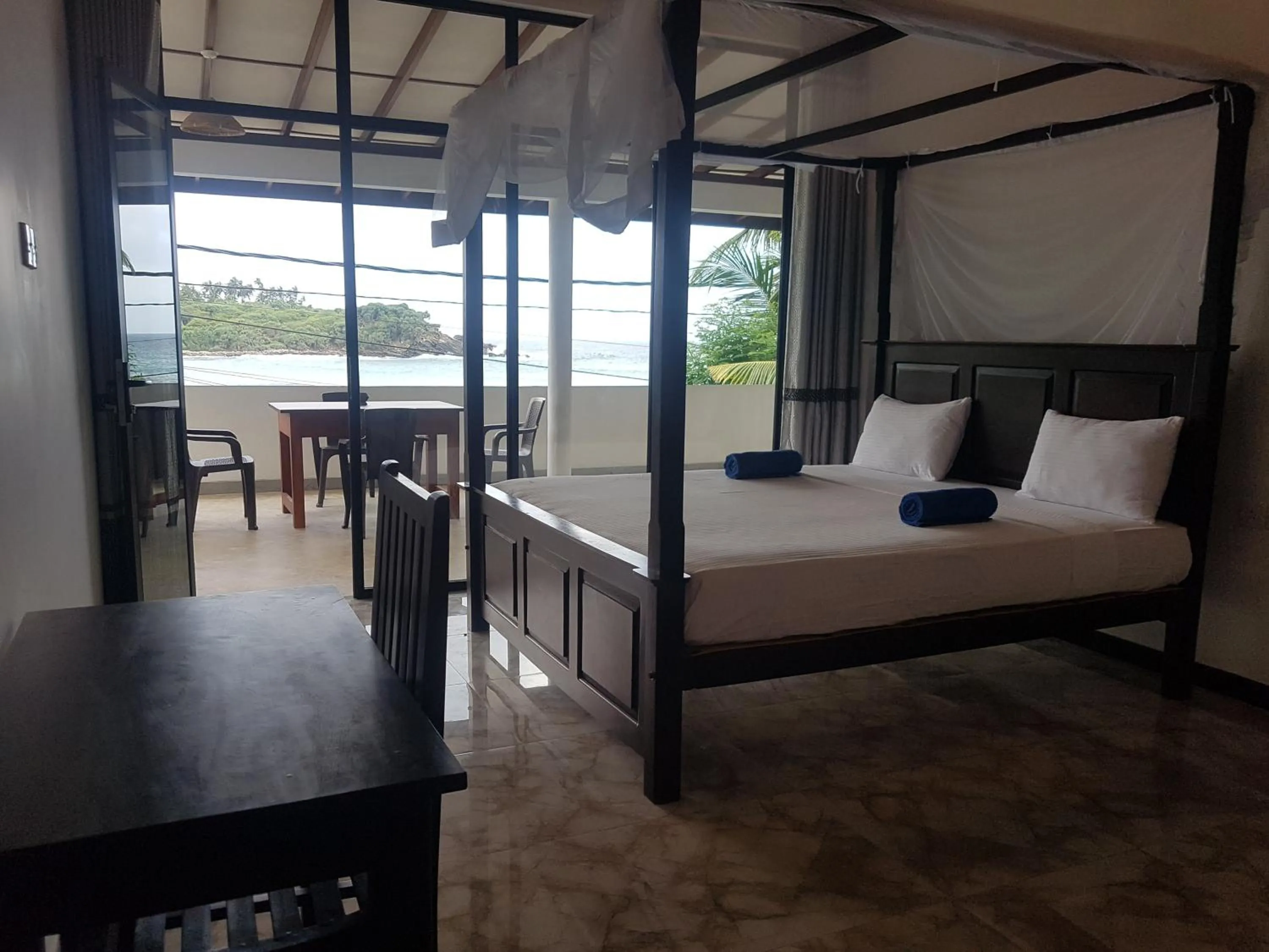 Bed in Sea Port Hiriketiya