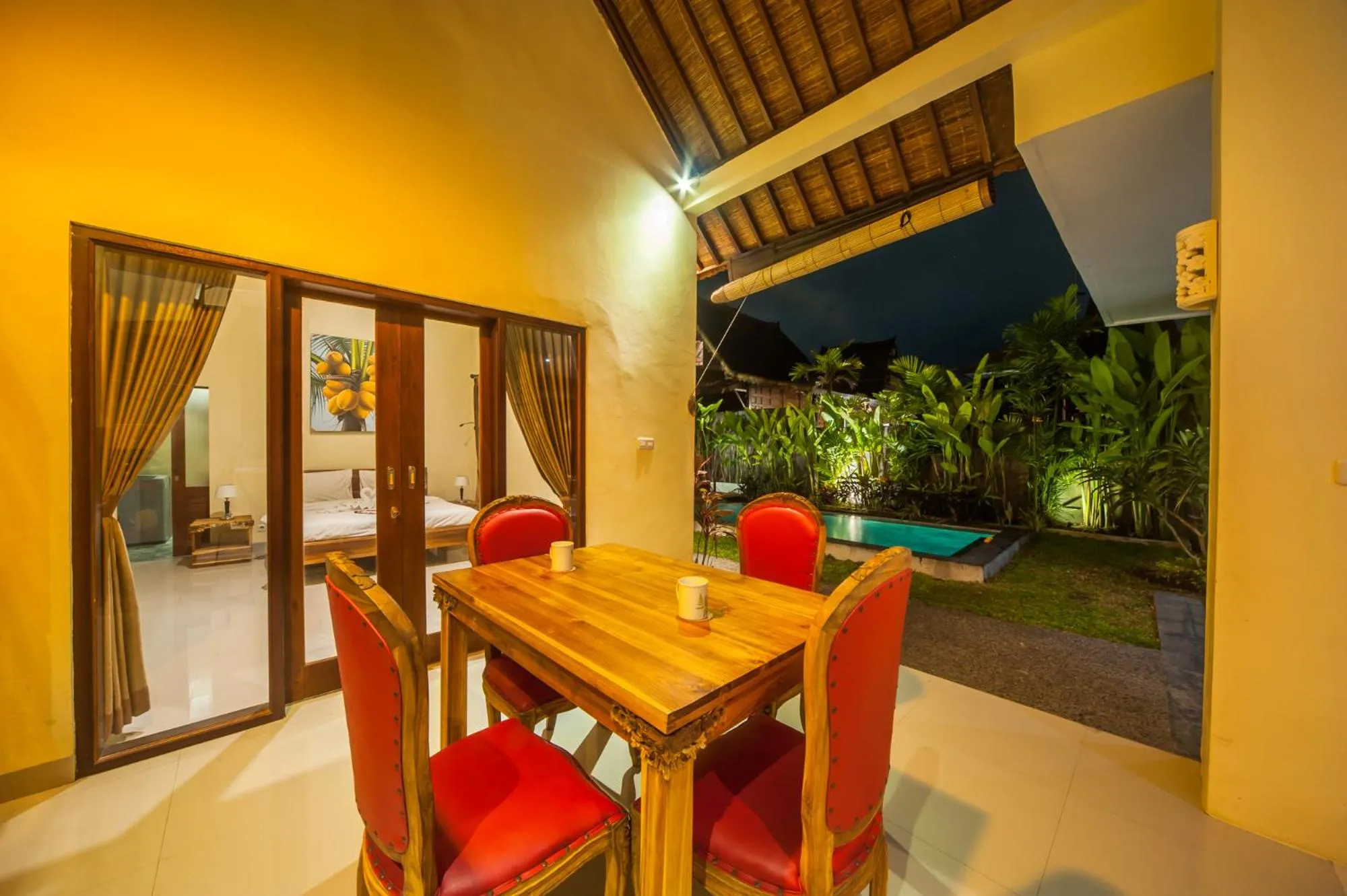Dining area in Villa Two Islands