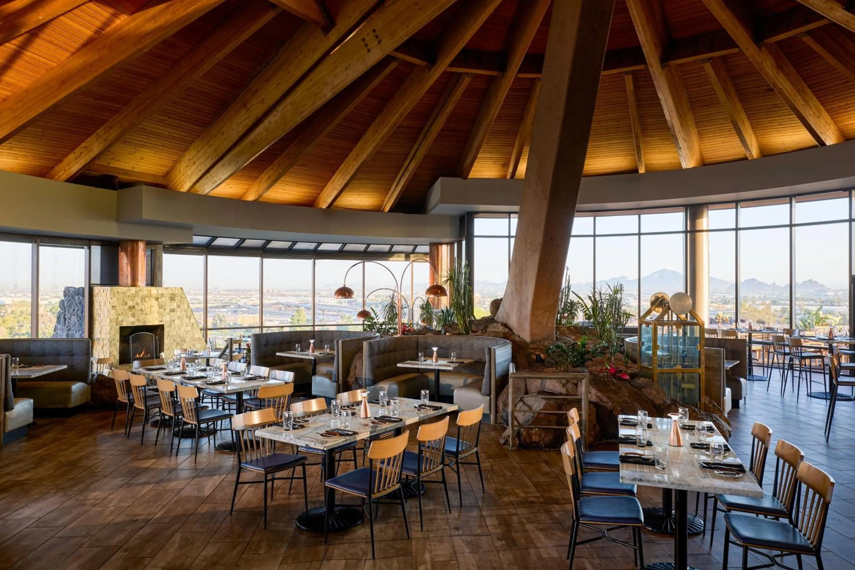 Restaurant/places to eat in Phoenix Marriott Resort Tempe at The Buttes