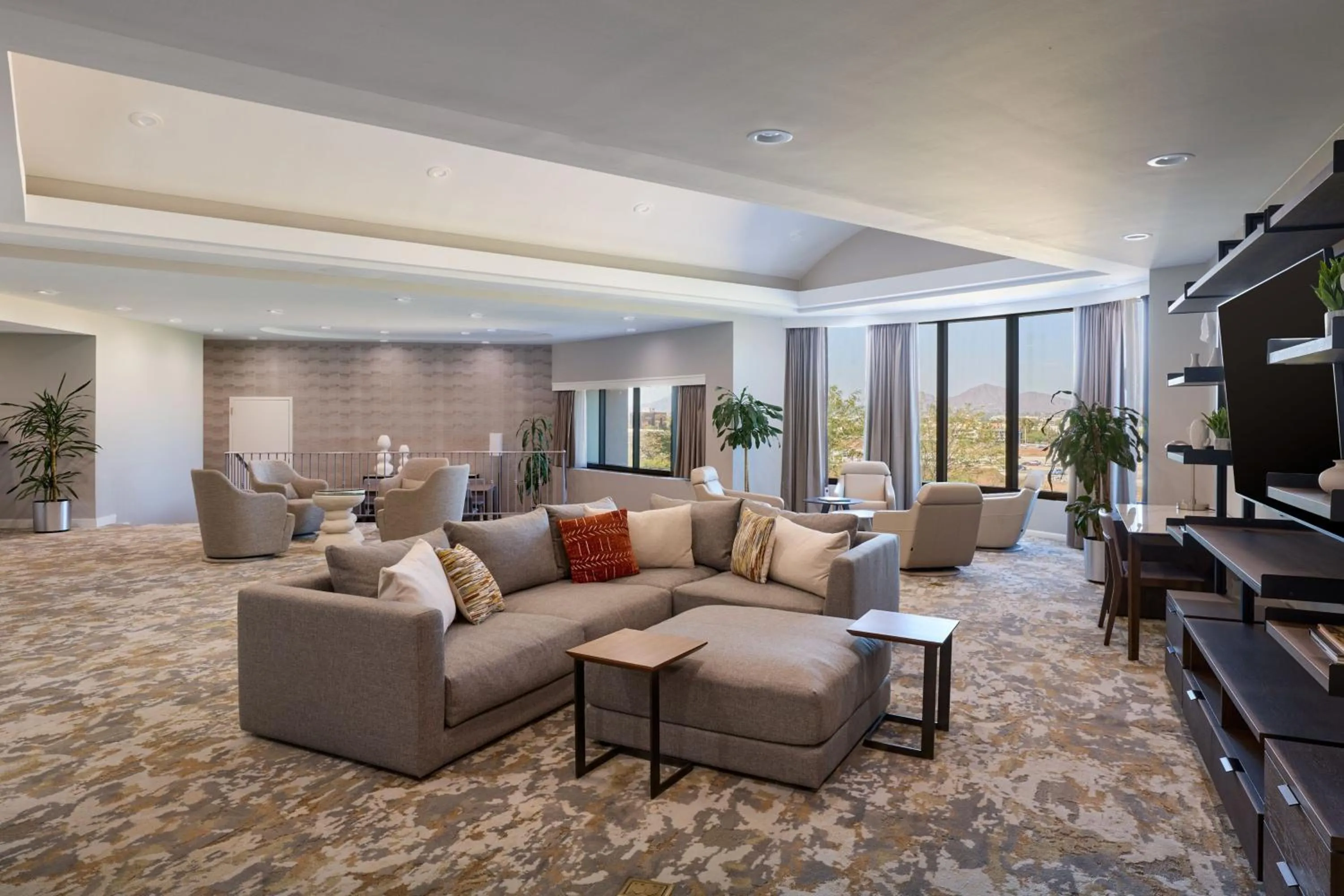 Living room in Phoenix Marriott Resort Tempe at The Buttes