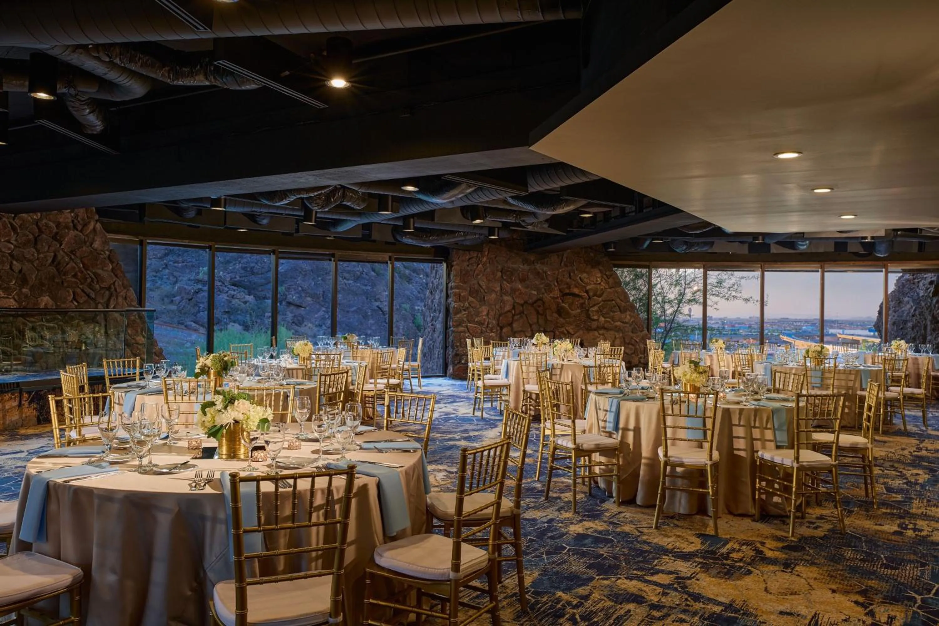 Meeting/conference room in Phoenix Marriott Resort Tempe at The Buttes