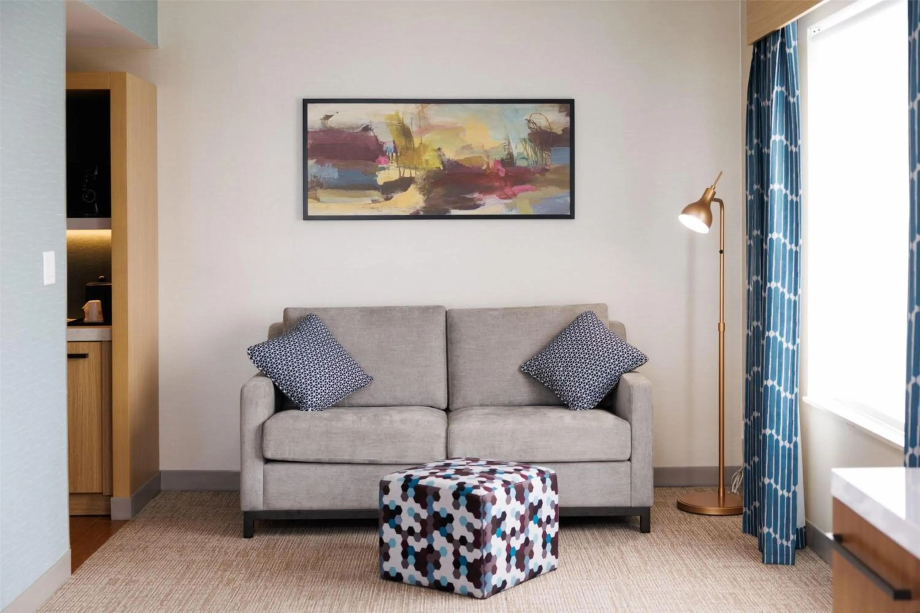 Living room in Hilton Garden Inn New York/Staten Island