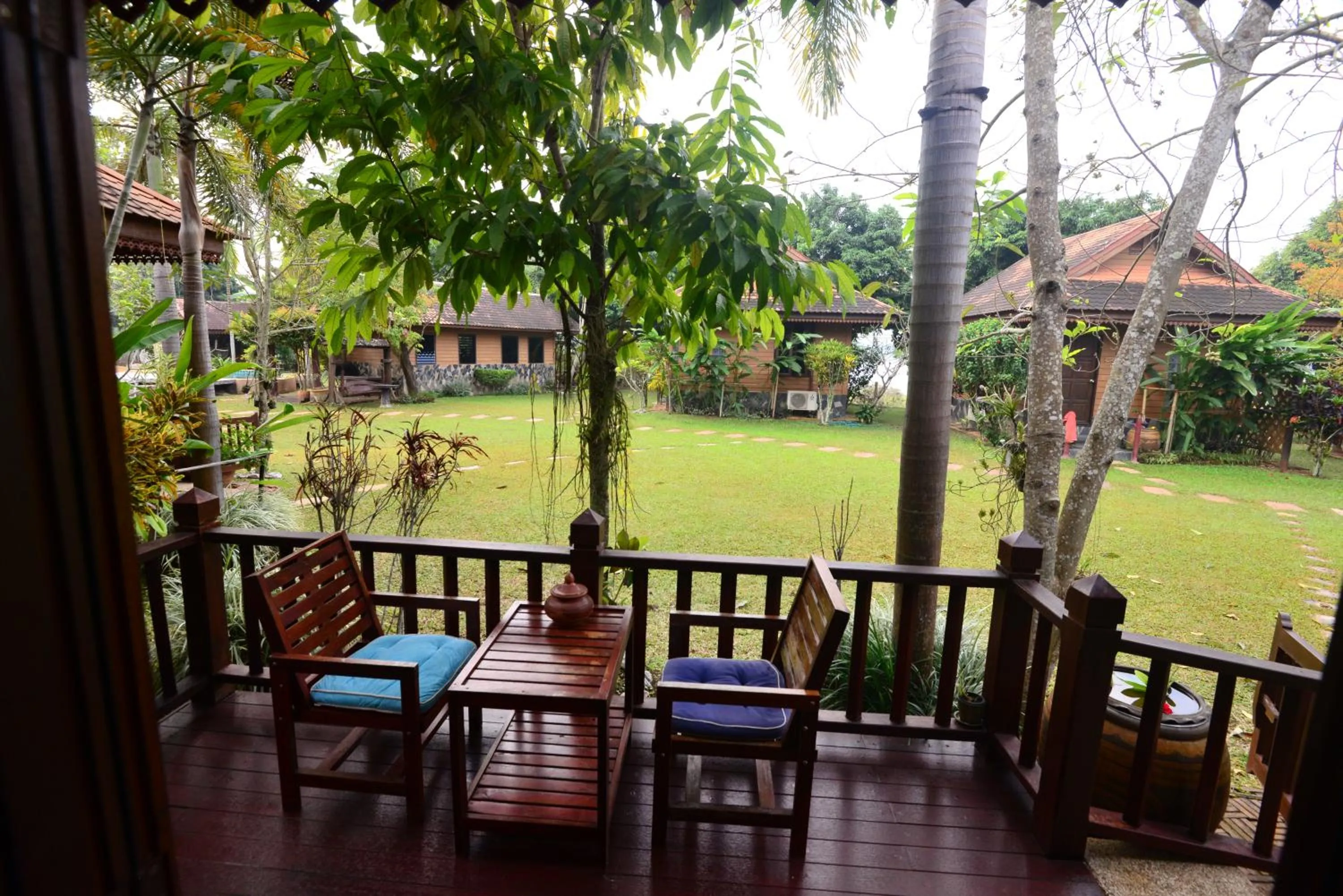 Balcony/Terrace in Viang Yonok Hotel, Restaurant, Sports Club