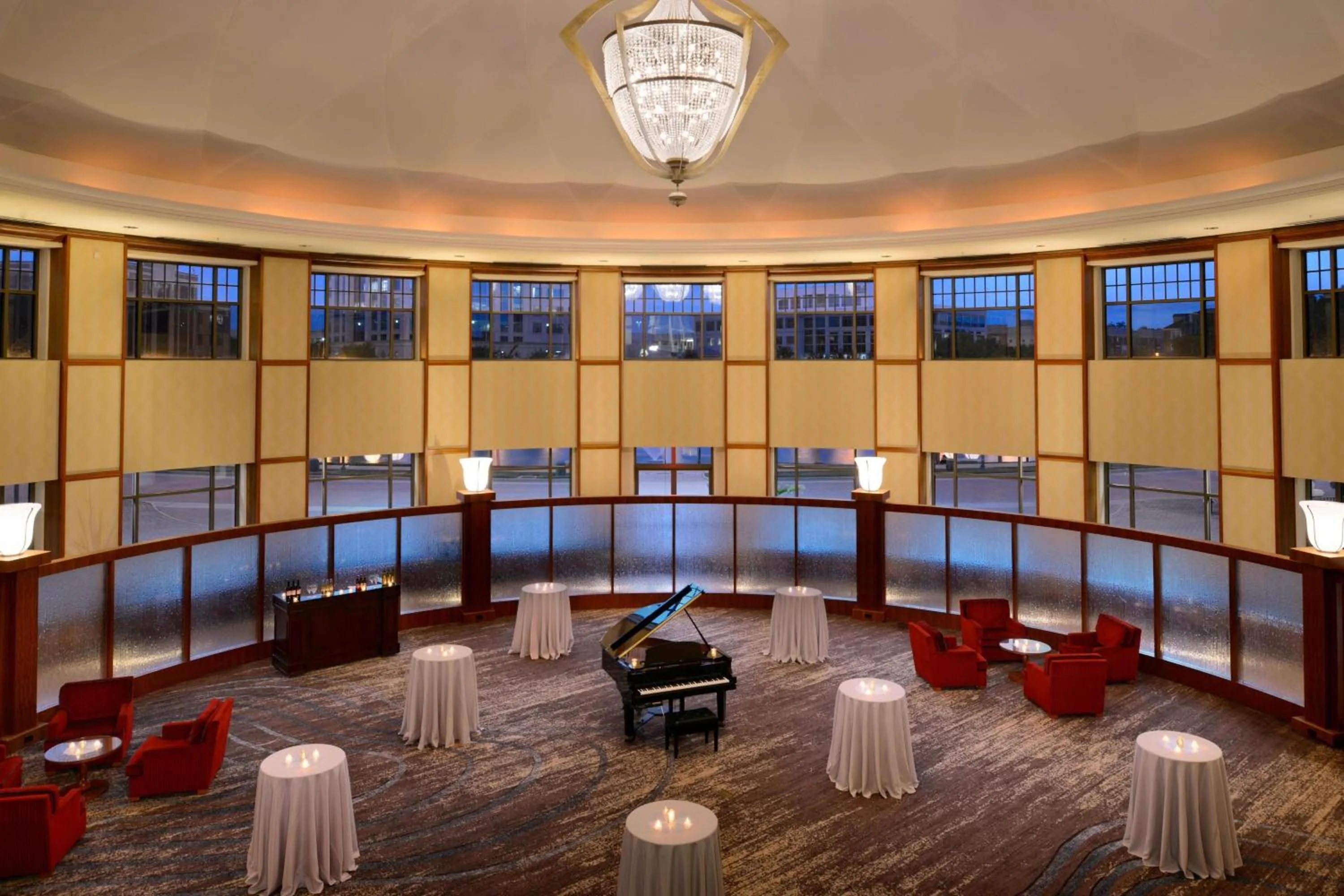 Lobby or reception in Newport News Marriott at City Center