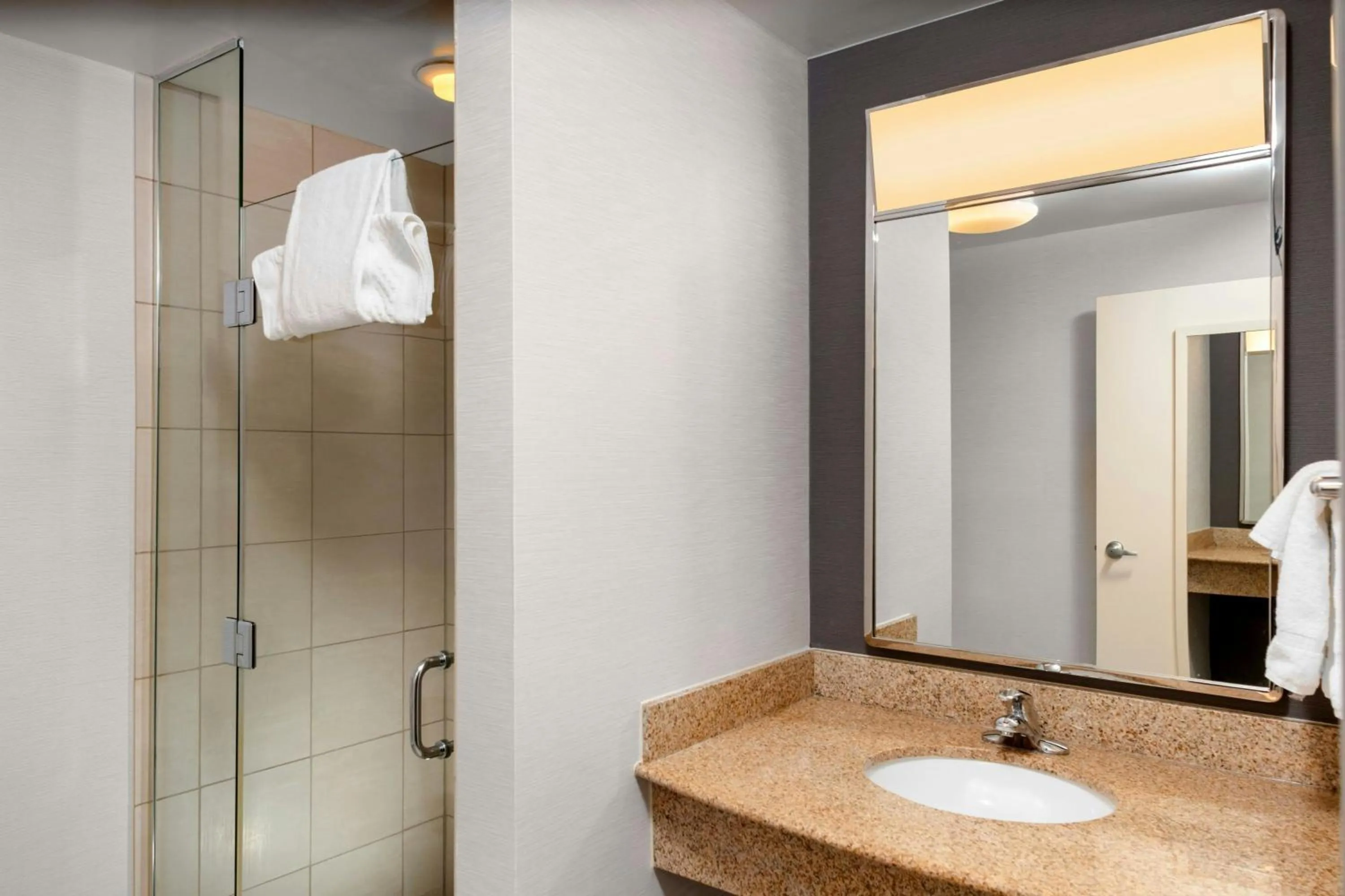 Bathroom in Courtyard Pittsburgh Greensburg