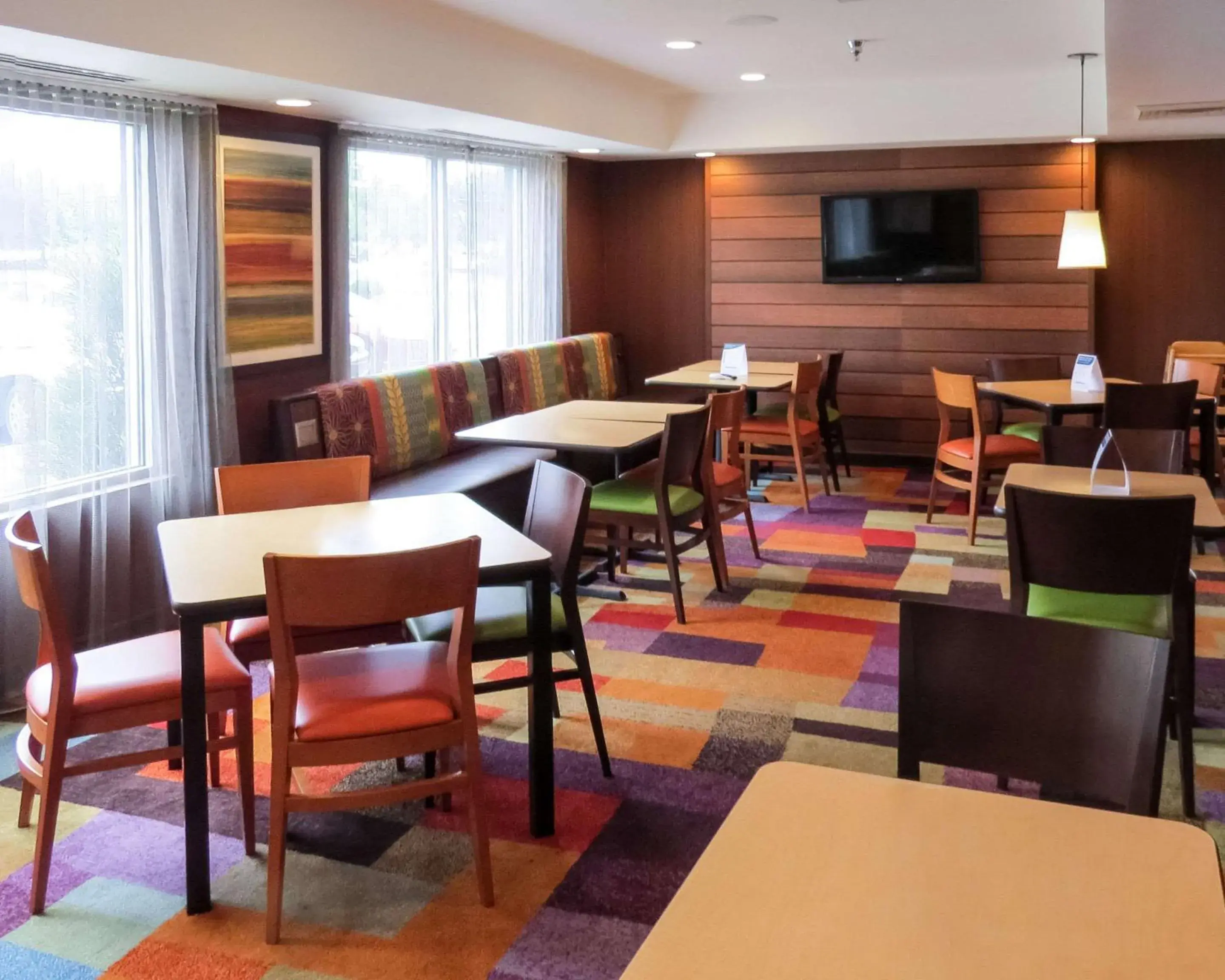 Restaurant/places to eat in Quality Inn Cranberry Township Restaurant/places to eat in Quality Inn Cranberry Township