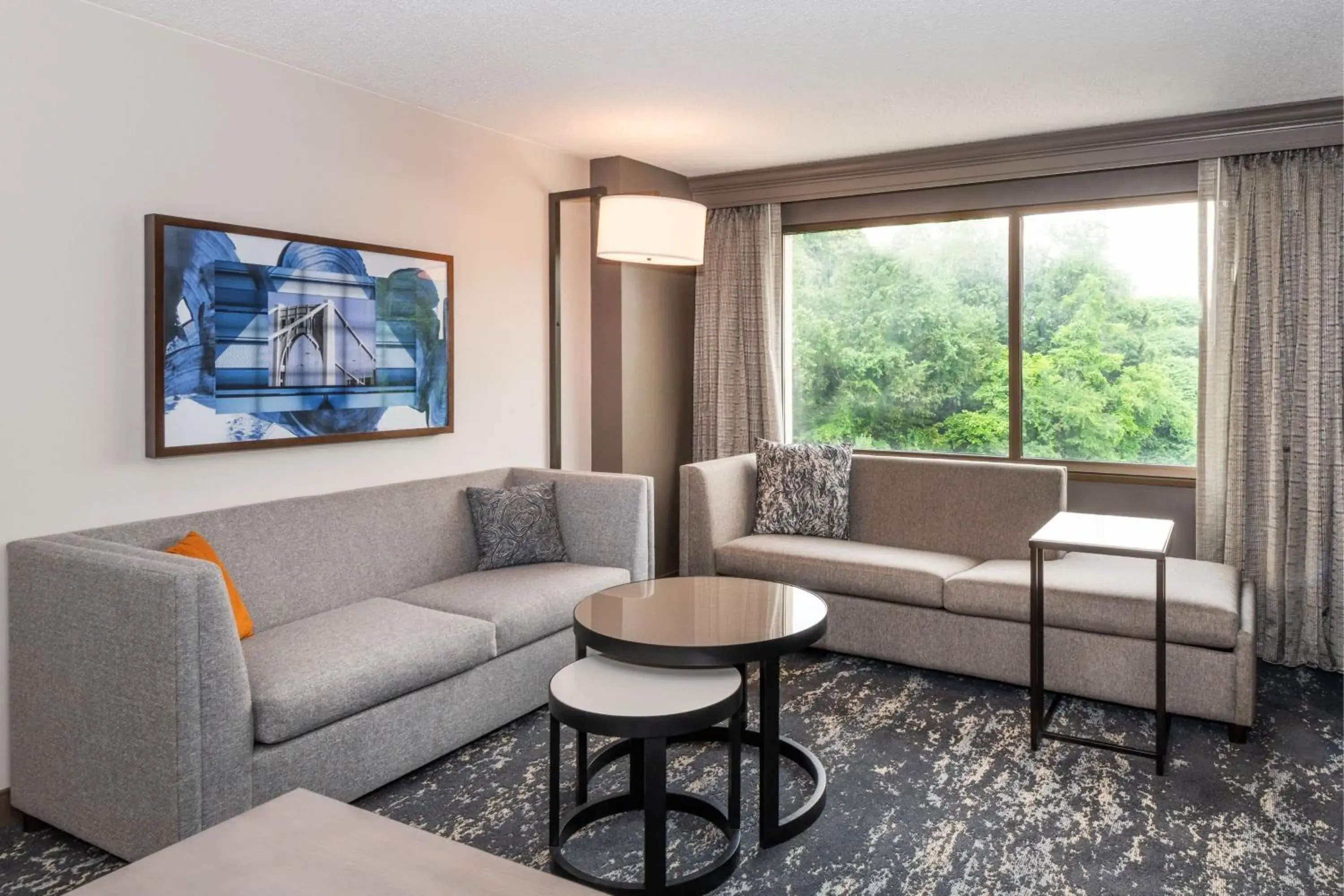 Junior Suite, Concierge lounge access, 1 King, Sofa bed in Pittsburgh Airport Marriott Junior Suite, Concierge lounge access, 1 King, Sofa bed in Pittsburgh Airport Marriott