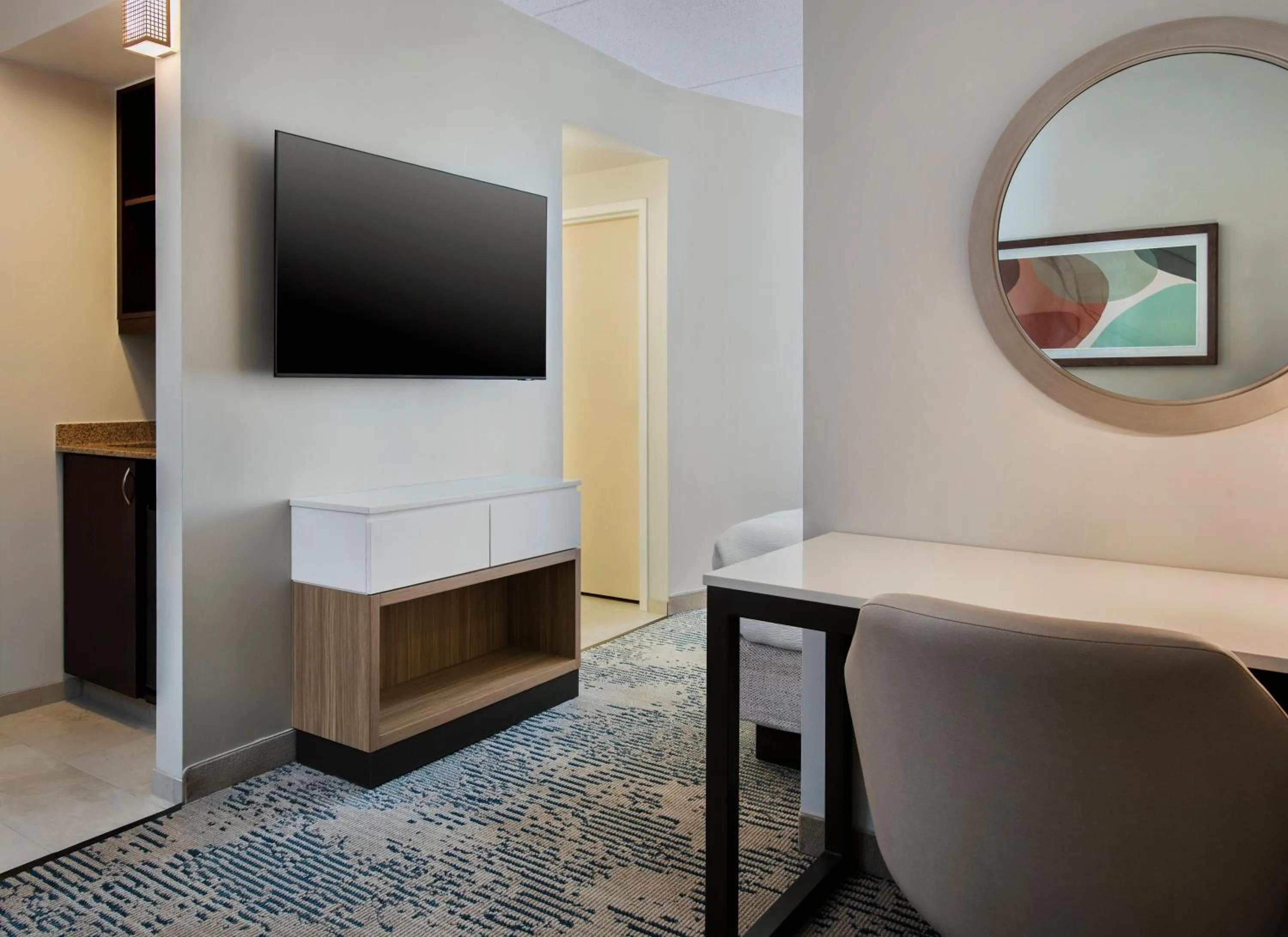 Living room in SpringHill Suites Pittsburgh Mills