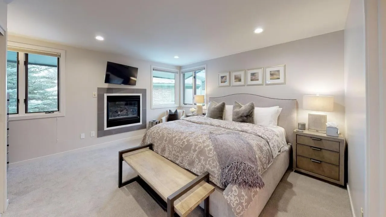 Bed in Tamarack Townhomes - CoralTree Residence Collection