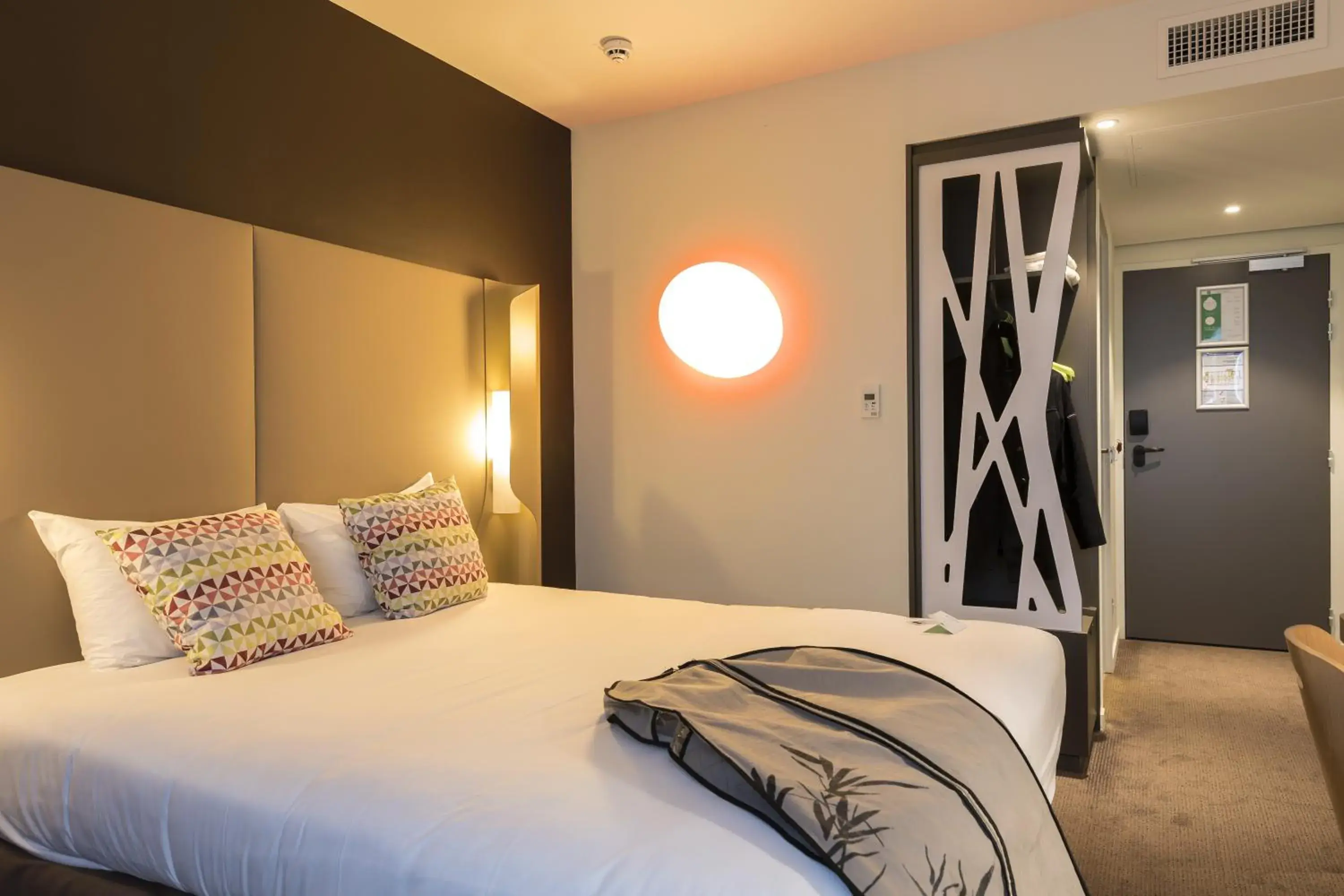 Bed in Campanile Le Mans Centre - Gare Bed in Campanile Le Mans Centre - Gare