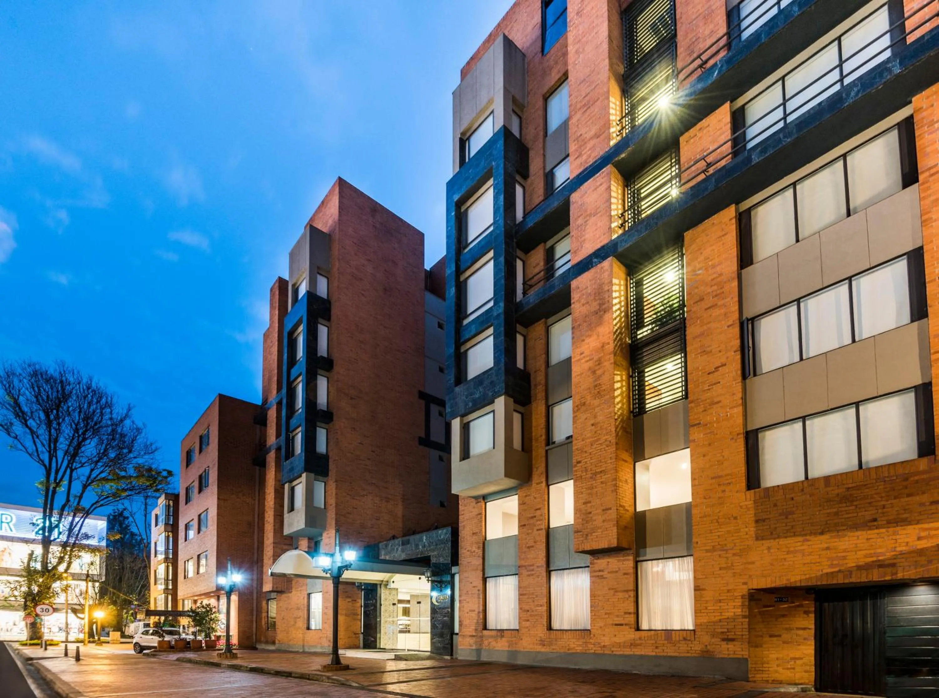 Property building in GHL Hotel Hamilton