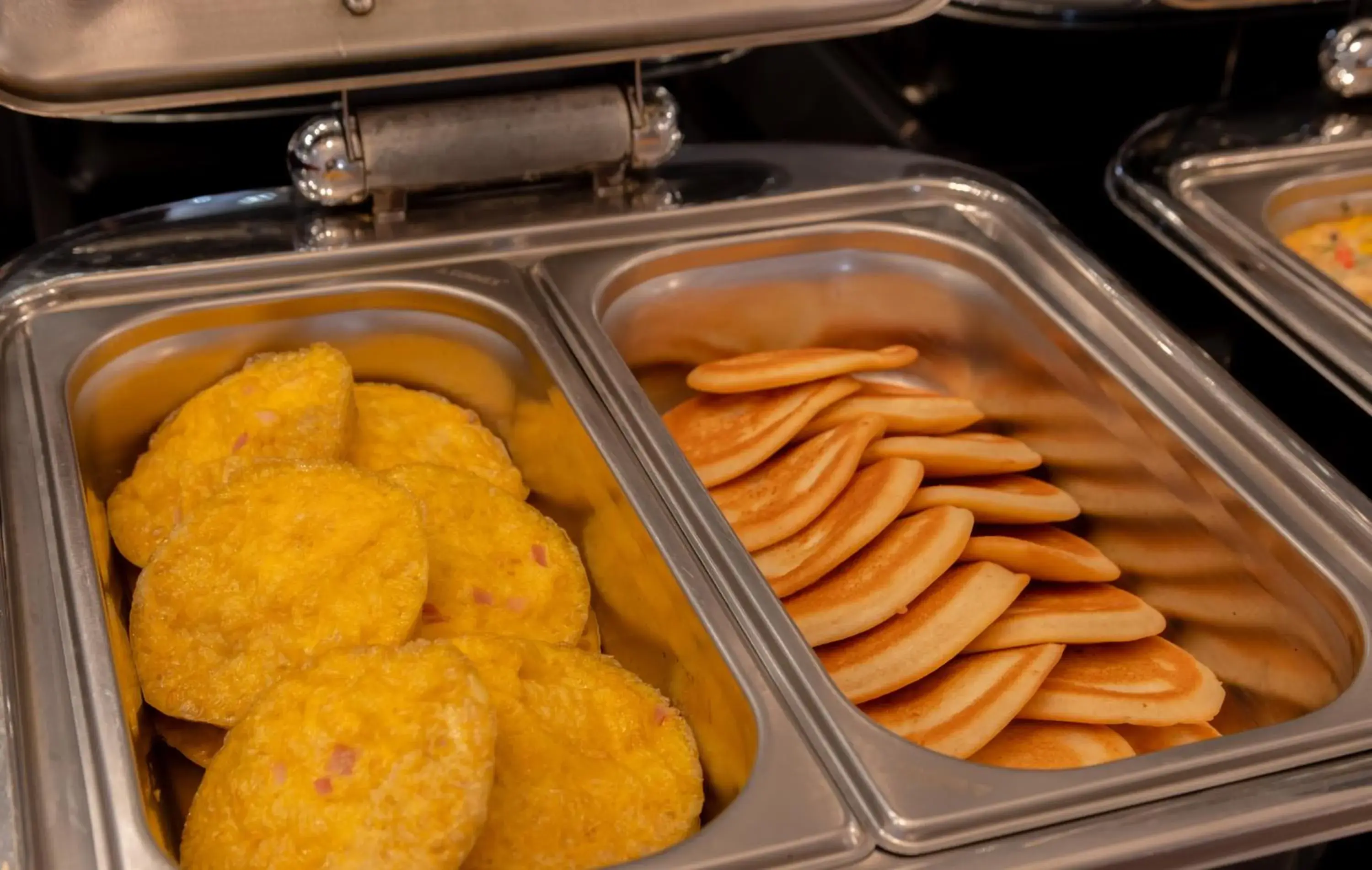 Breakfast in GHL Hotel Hamilton Breakfast in GHL Hotel Hamilton