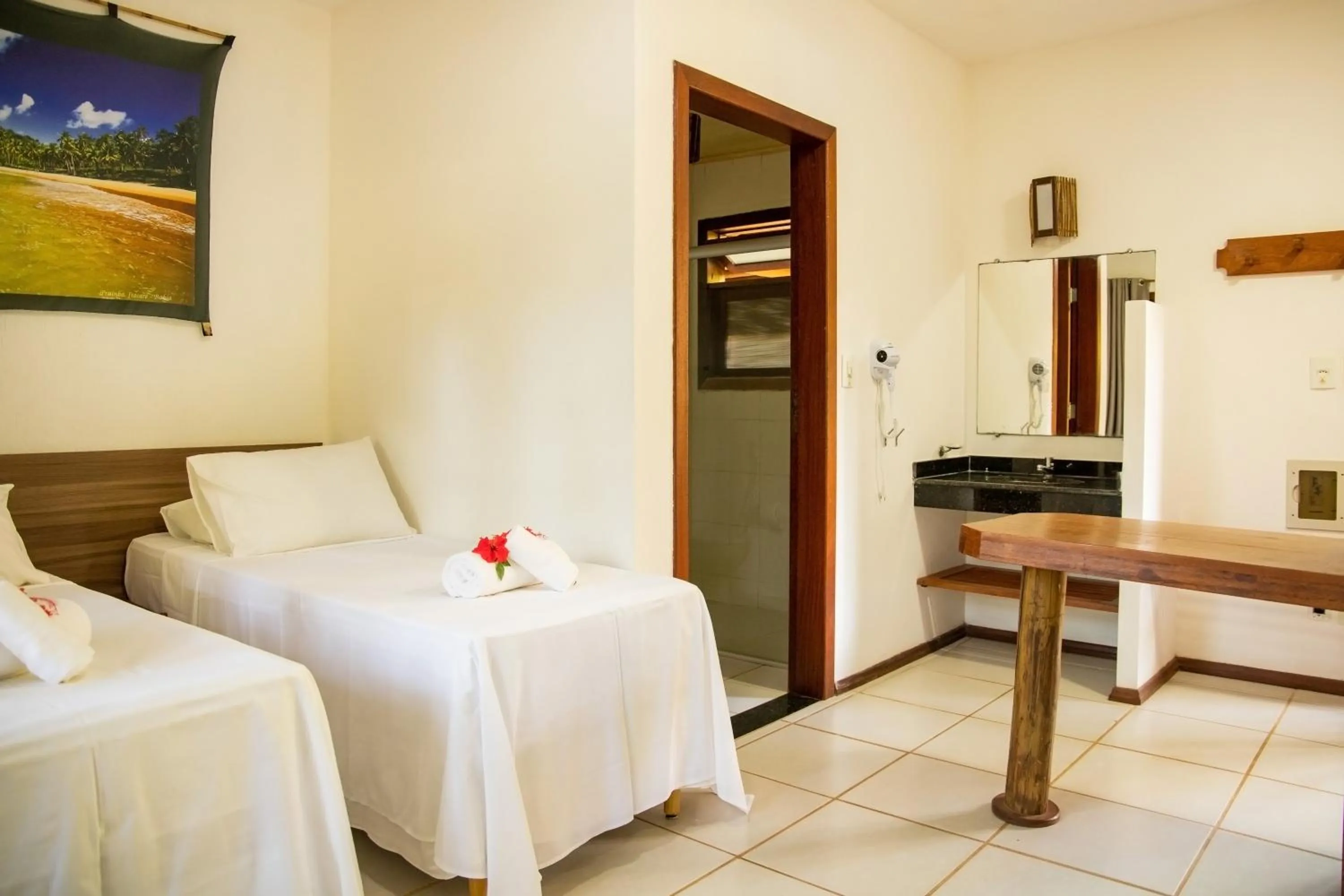 Bathroom, Bed in Pousada Vila do Dengo