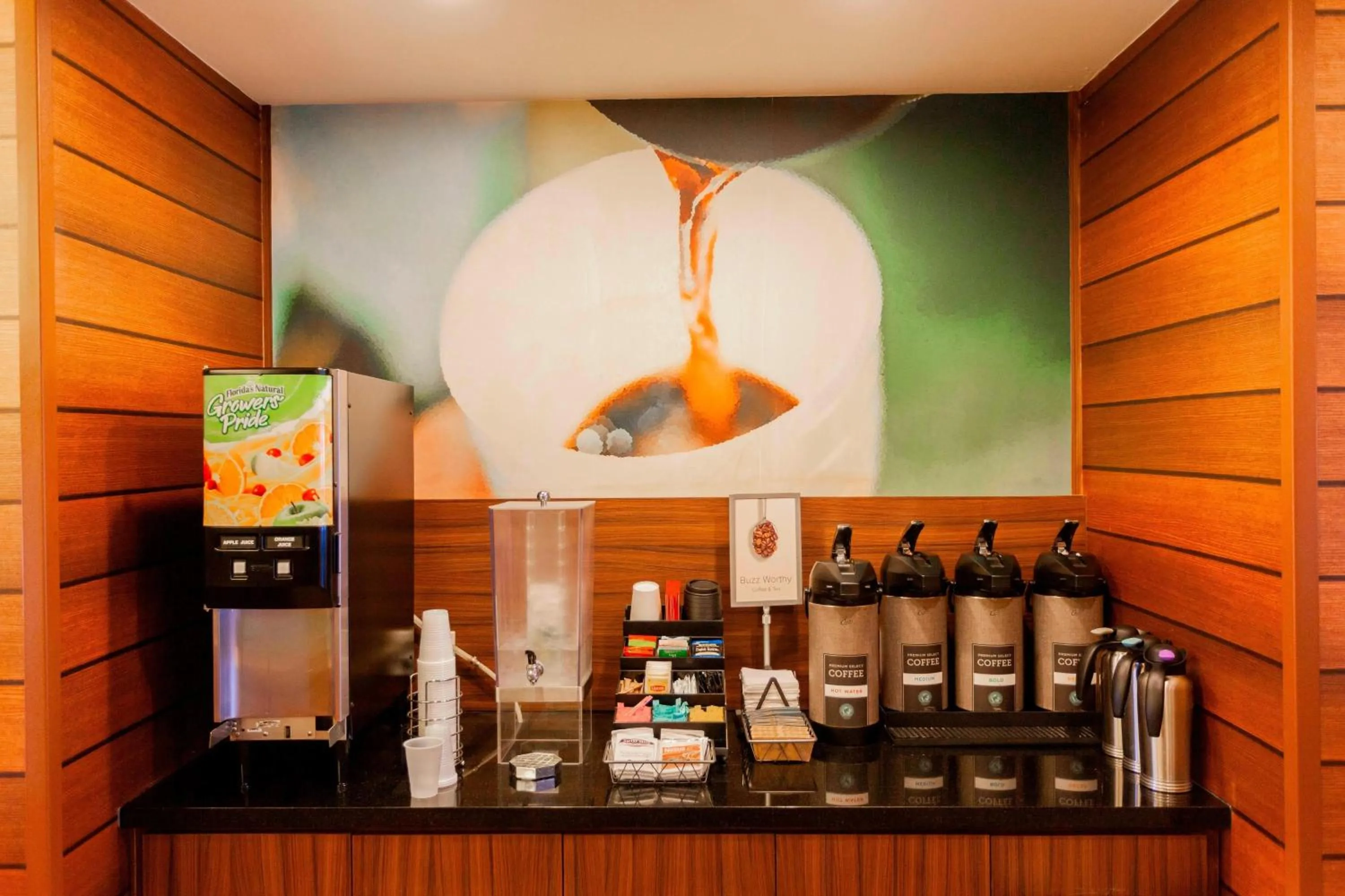 Restaurant/places to eat in Fairfield Inn by Marriott Ponca City