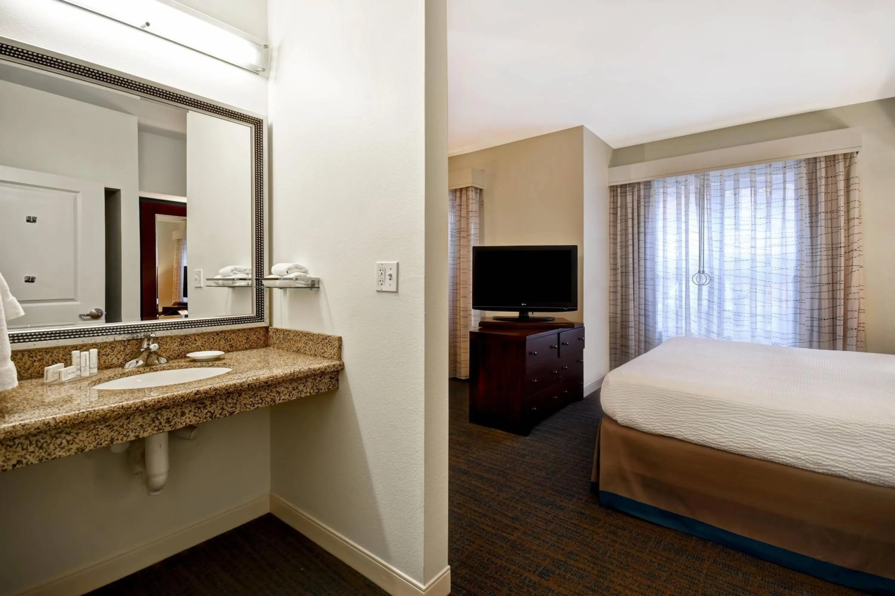 Bathroom, Bed in Residence Inn by Marriott Stillwater