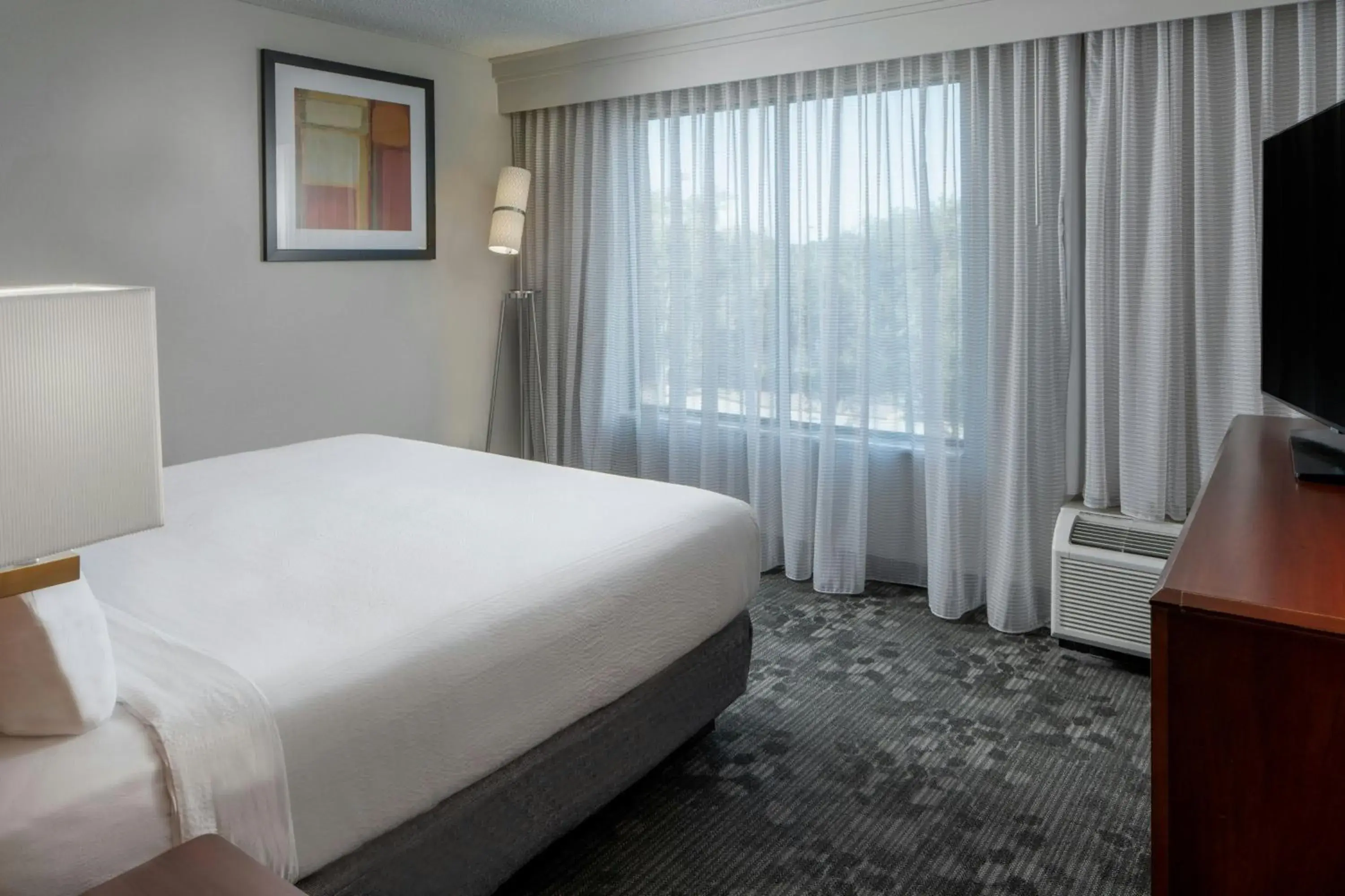 King Room with Sofa Bed in Courtyard Gulf Shores Craft Farms King Room with Sofa Bed in Courtyard Gulf Shores Craft Farms