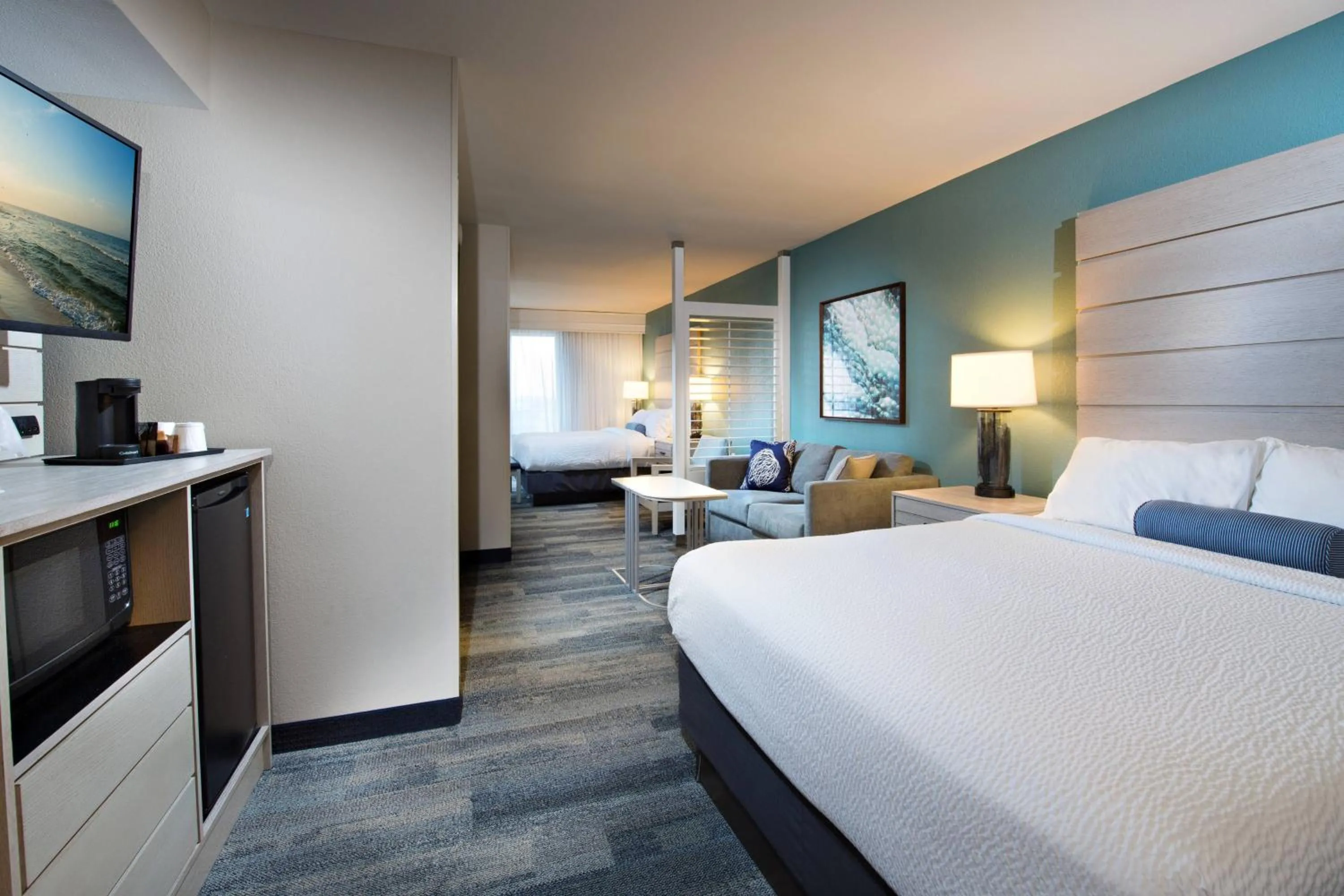 Photo of the whole room, Bed in SpringHill Suites by Marriott Pensacola Beach