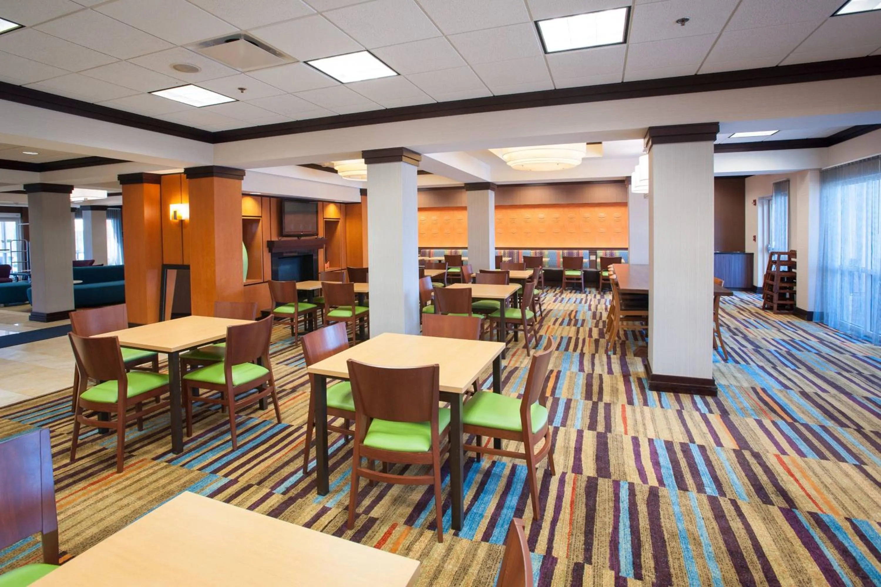 Restaurant/places to eat in Fairfield Inn & Suites Orange Beach
