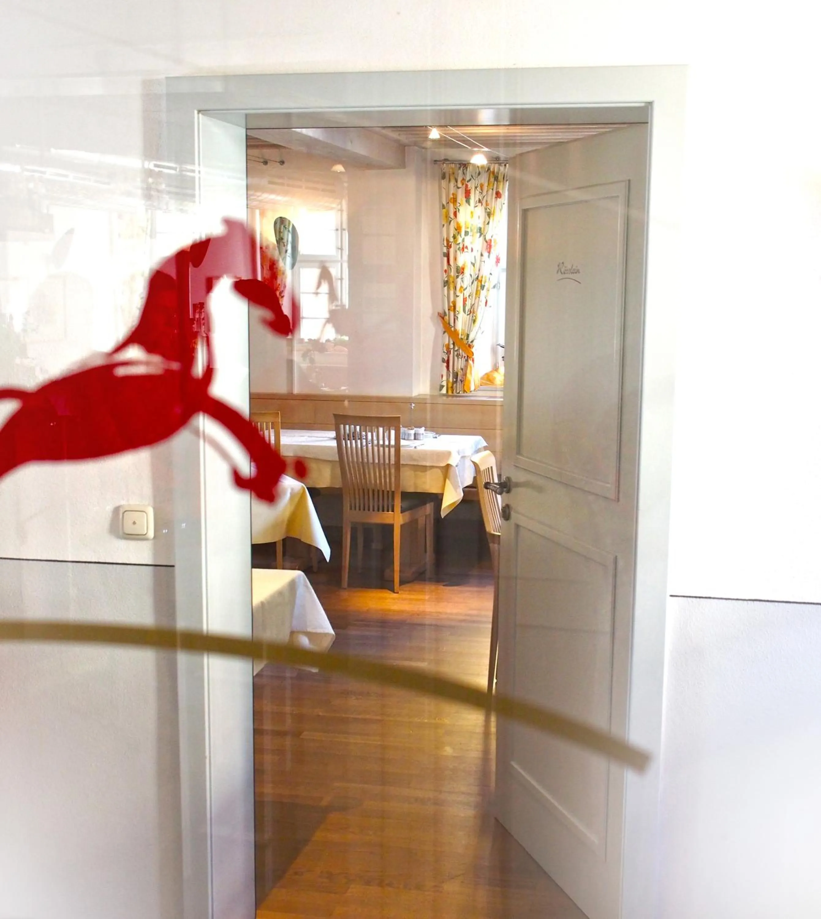 Restaurant/places to eat in Rotes Ross Marktbergel