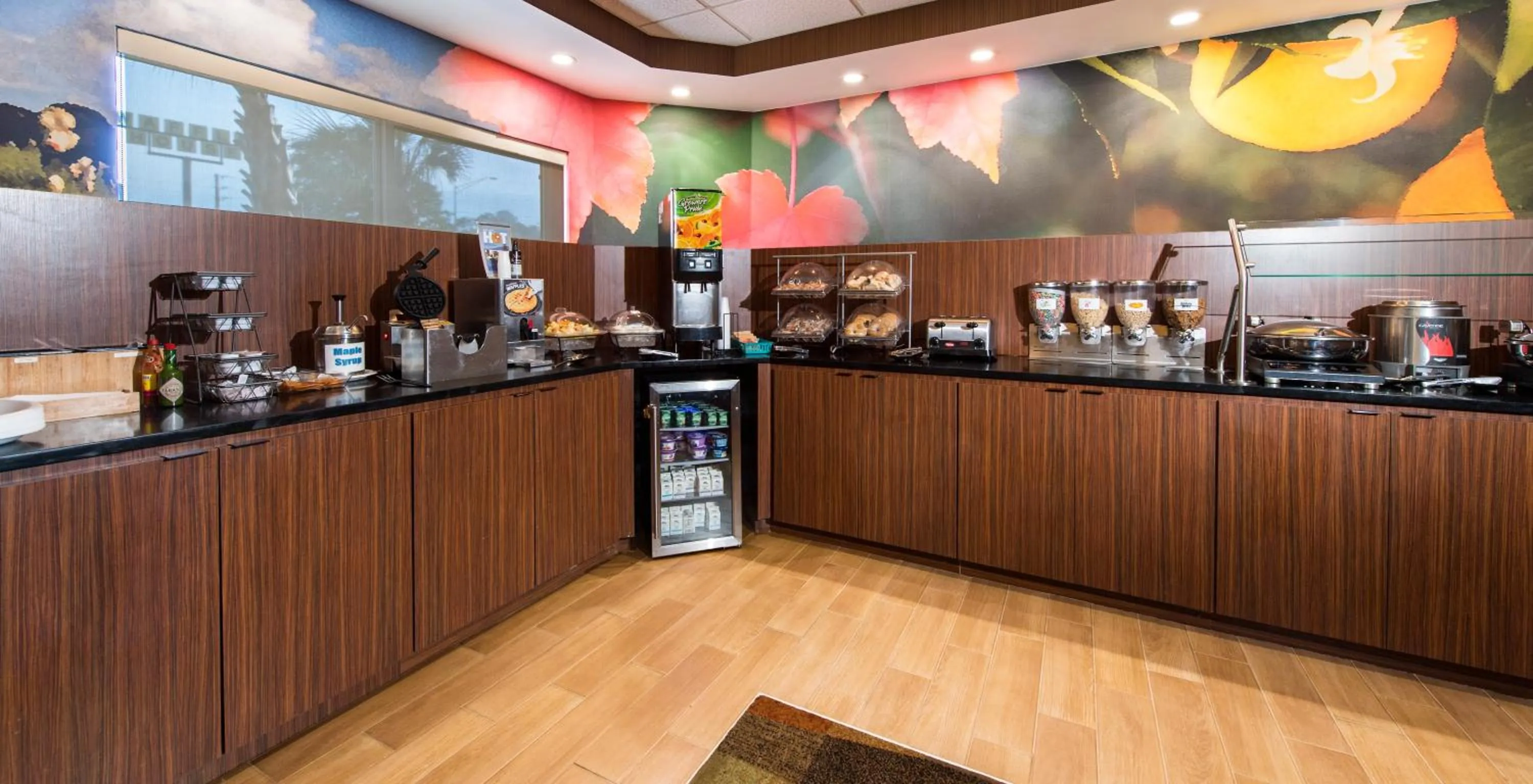 Breakfast in Rodeway Inn