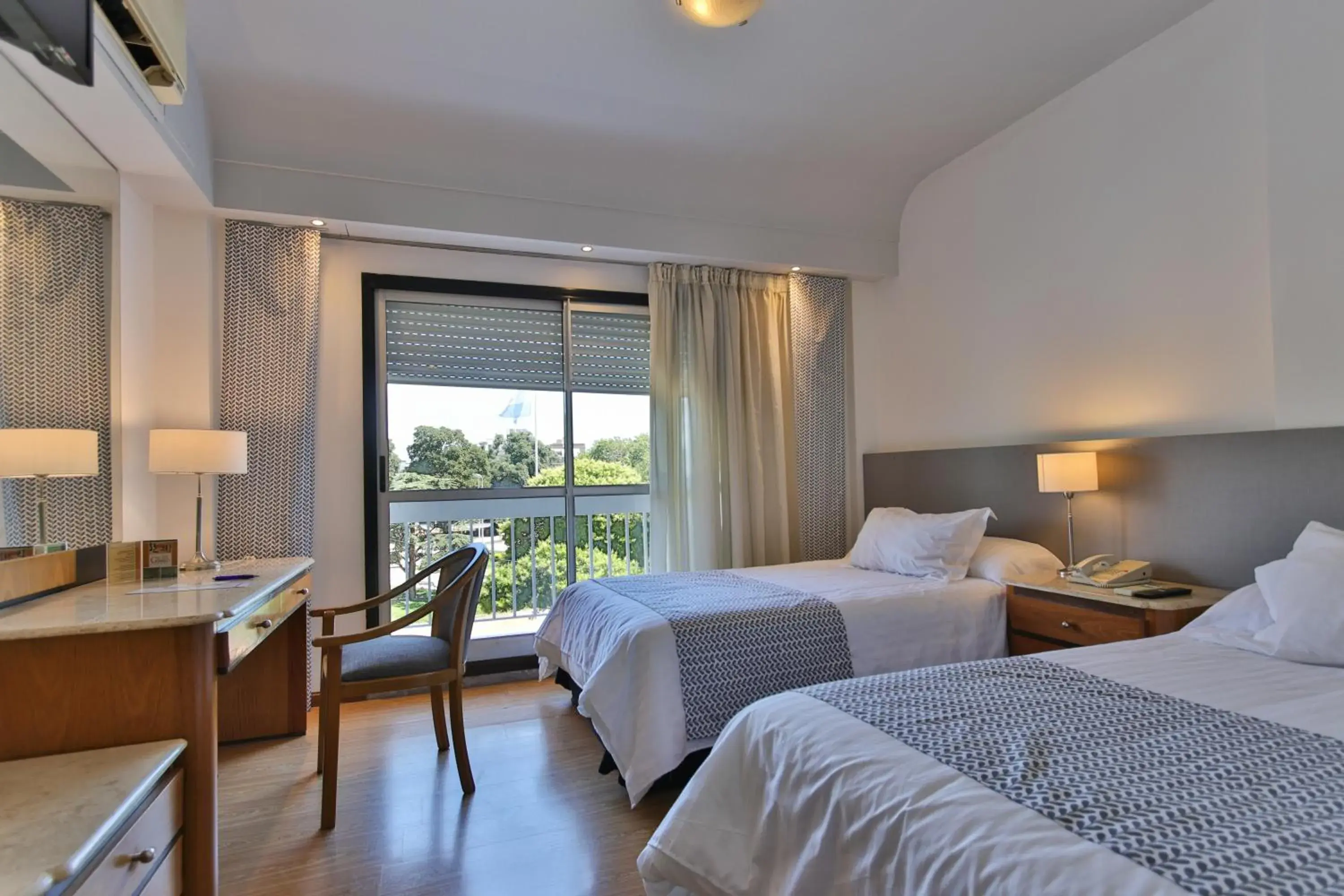 Superior Twin Room in Gran Hotel Parana Superior Twin Room in Gran Hotel Parana