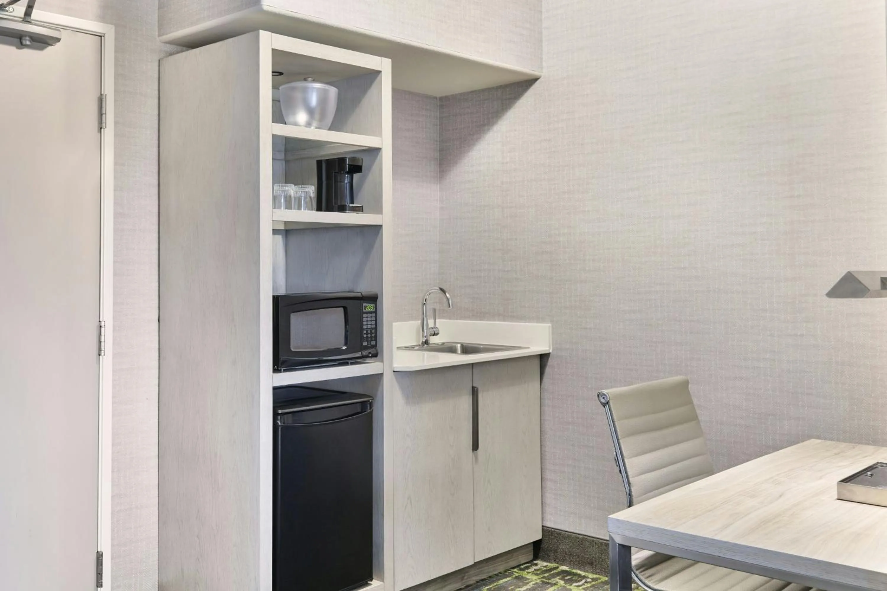 Photo of the whole room in SpringHill Suites Prescott