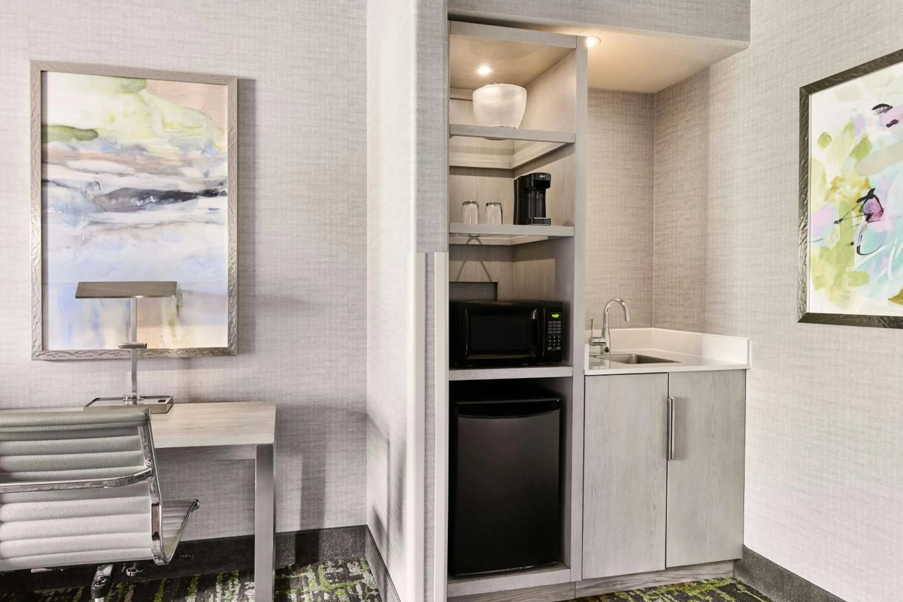 Photo of the whole room in SpringHill Suites Prescott