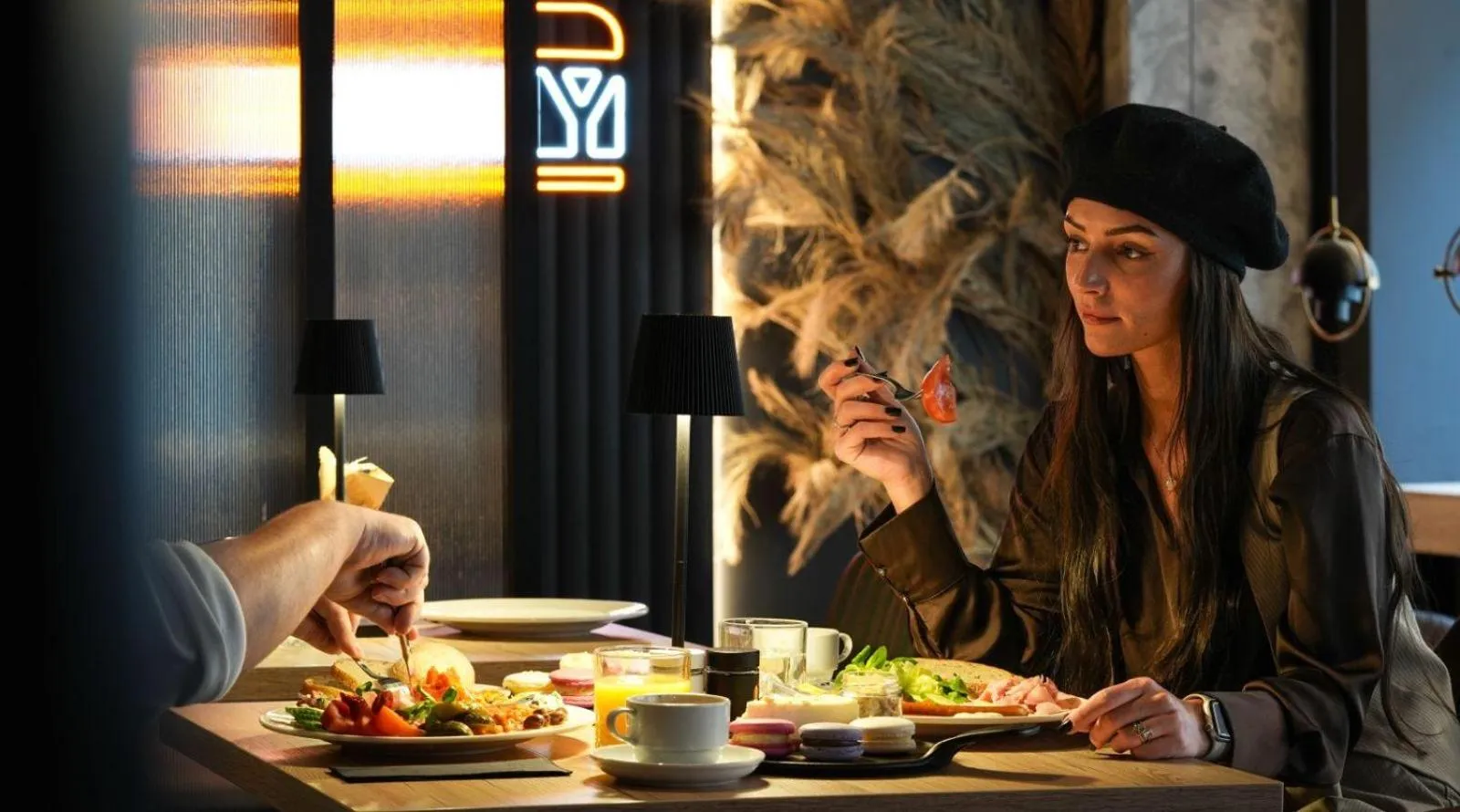 Restaurant/places to eat in Esperanto Home