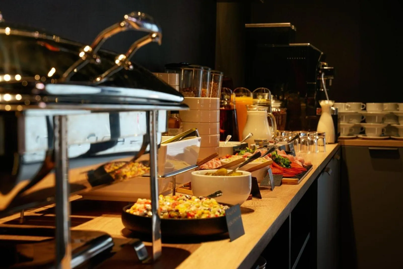 Buffet breakfast in Esperanto Home